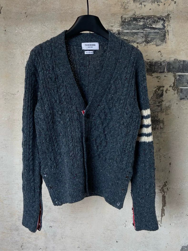 Thom Browne Thom Browne V-neck knit sweater Size US M / EU 48-50 / 2 - 1 Thumbnail