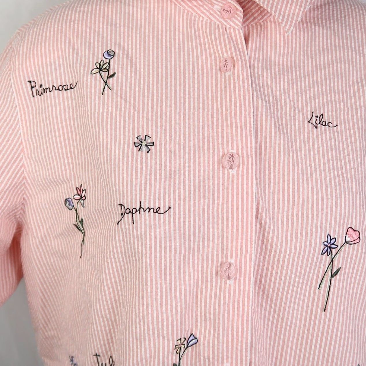 Vintage VINTAGE Koret Pink and White Stripe Flower Embroidered Button-Down Top M Shirt Womens 90s Casual Floral Size M / US 6-8 / IT 42-44 - 2 Thumbnail
