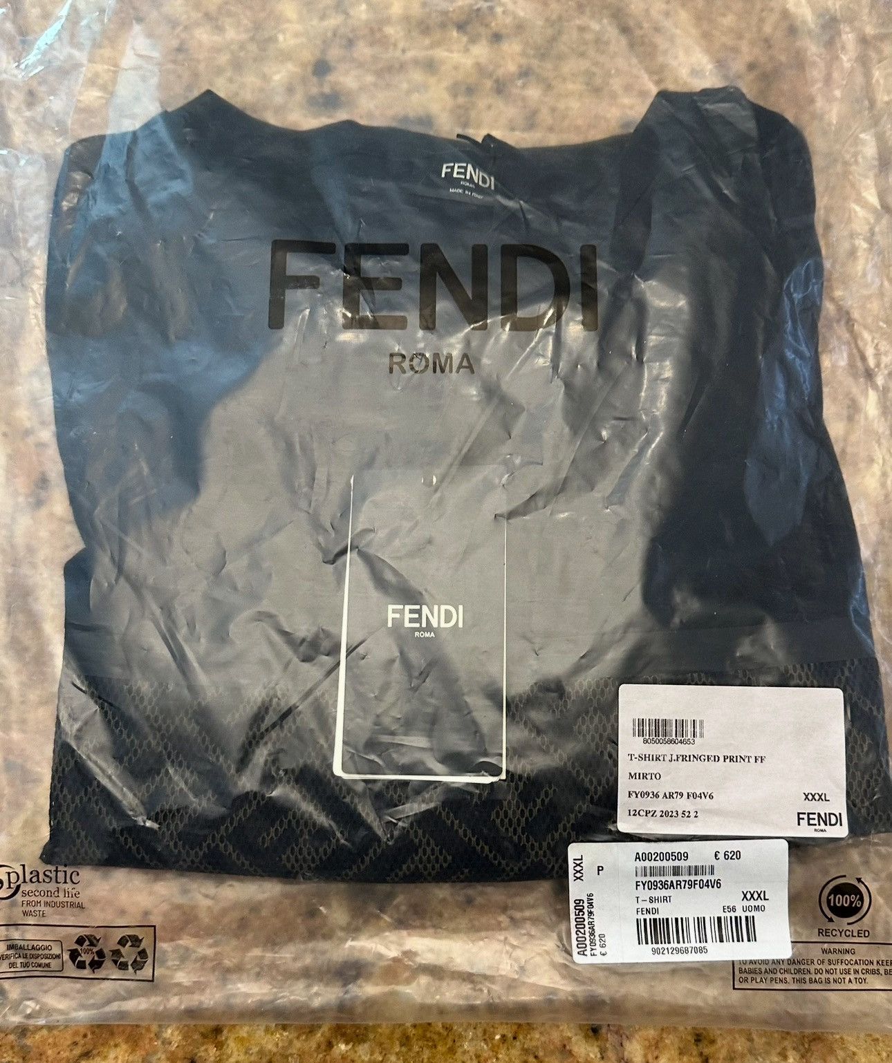 Fendi FENDI T-shirt Size US XXL / EU 58 / 5 - 4 Thumbnail