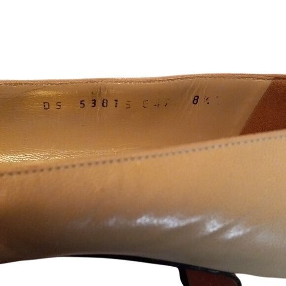 Salvatore Ferragamo Ferragamo 8.5 A Beige Black Leather Cap Toe Pumps Mid Heel W Size US 8.5 / IT 38.5 - 7 Thumbnail