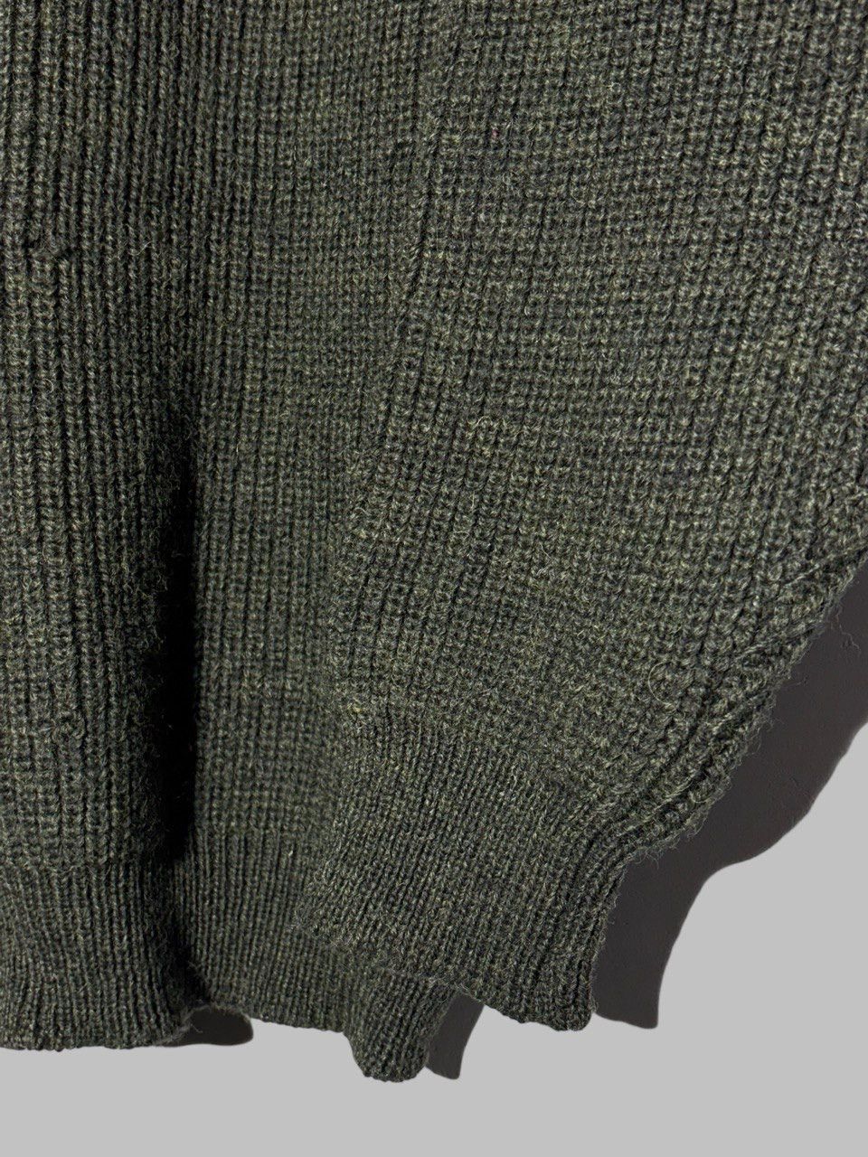 Barbour Barbour Knit Sweater Ribbed Military Scotland Wool V-Neck Size US L / EU 52-54 / 3 - 5 Thumbnail