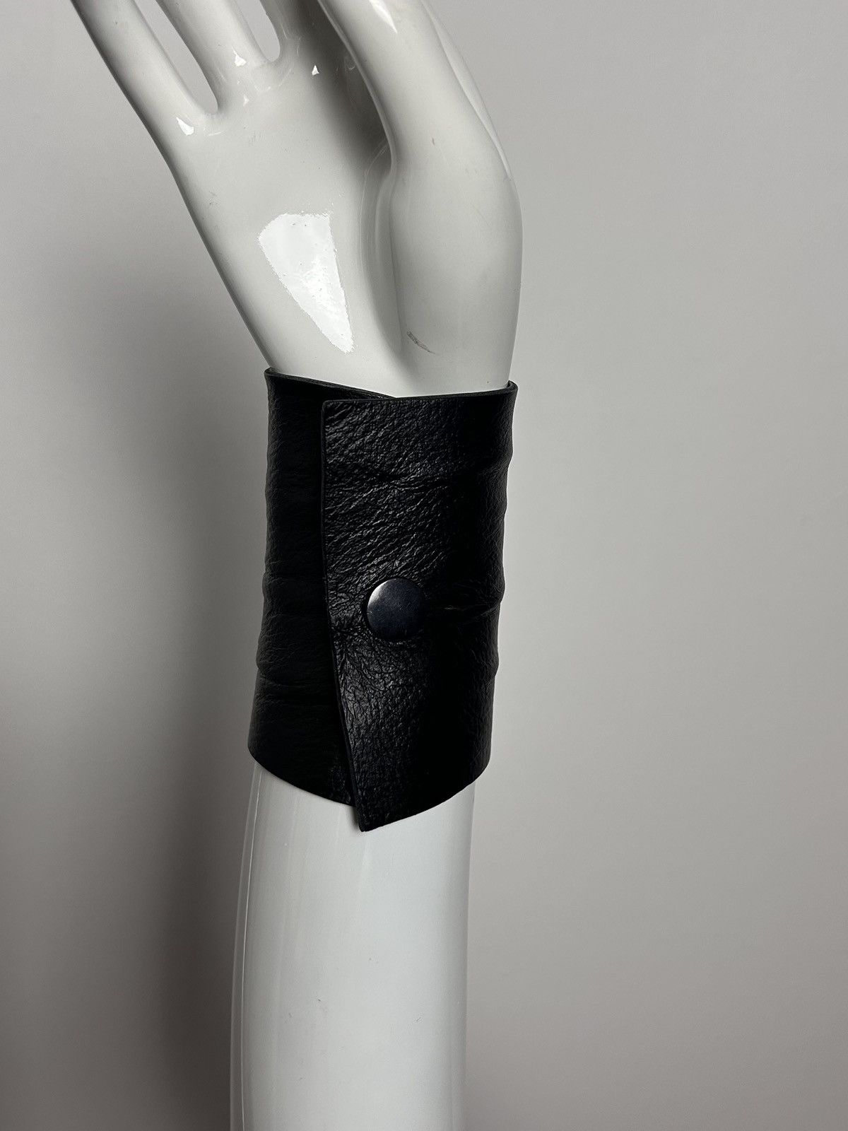 Other Black leather handmade bracelet Size ONE SIZE - 5 Thumbnail