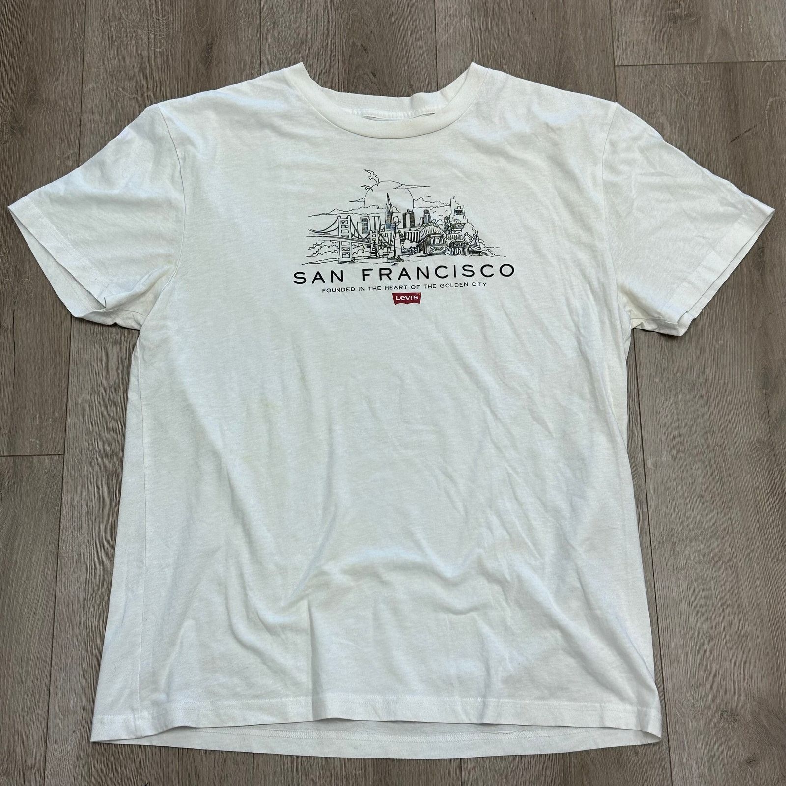 Levi's Levi's San Francisco destination tee T Shirt size XL B18 Size US XL / EU 56 / 4 - 1 Thumbnail
