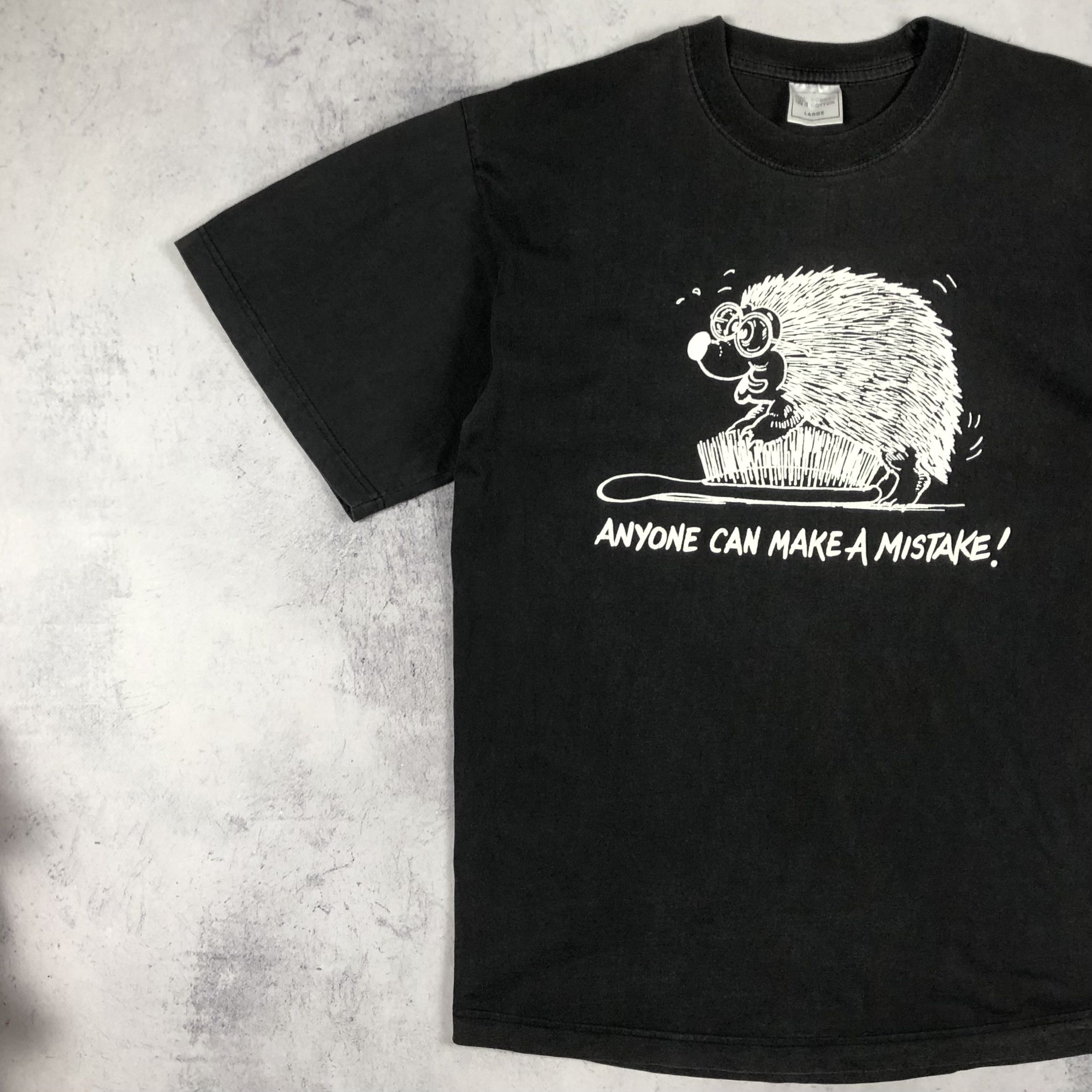 Vintage 90s Adult Dirty Joke Hedgehog Mistake Humour Tee Size US L / EU 52-54 / 3 - 4 Thumbnail