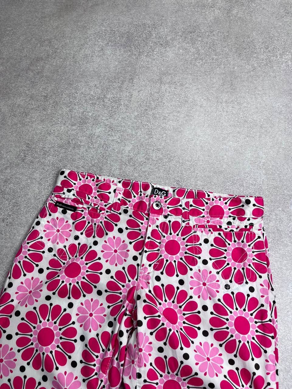Dolce & Gabbana × Vintage VINTAGE DOLCE&GABBANA FLORAL PINK CAPRI SHORTS 27 Size 27" / US 4 / IT 40 - 8 Thumbnail