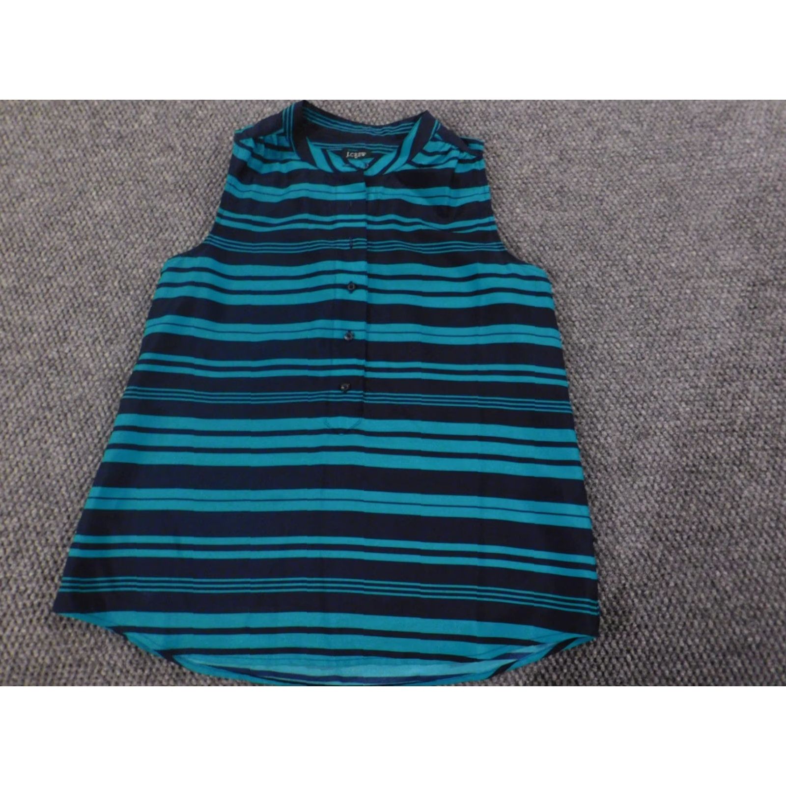 J.Crew J.Crew Blouse Womens Sleeveless Blue Striped Knit Button Crew Neck Pullover Casual Regular Size 2 Polyester Stretch Size XS / US 0-2 / IT 36-38 - 2 Thumbnail