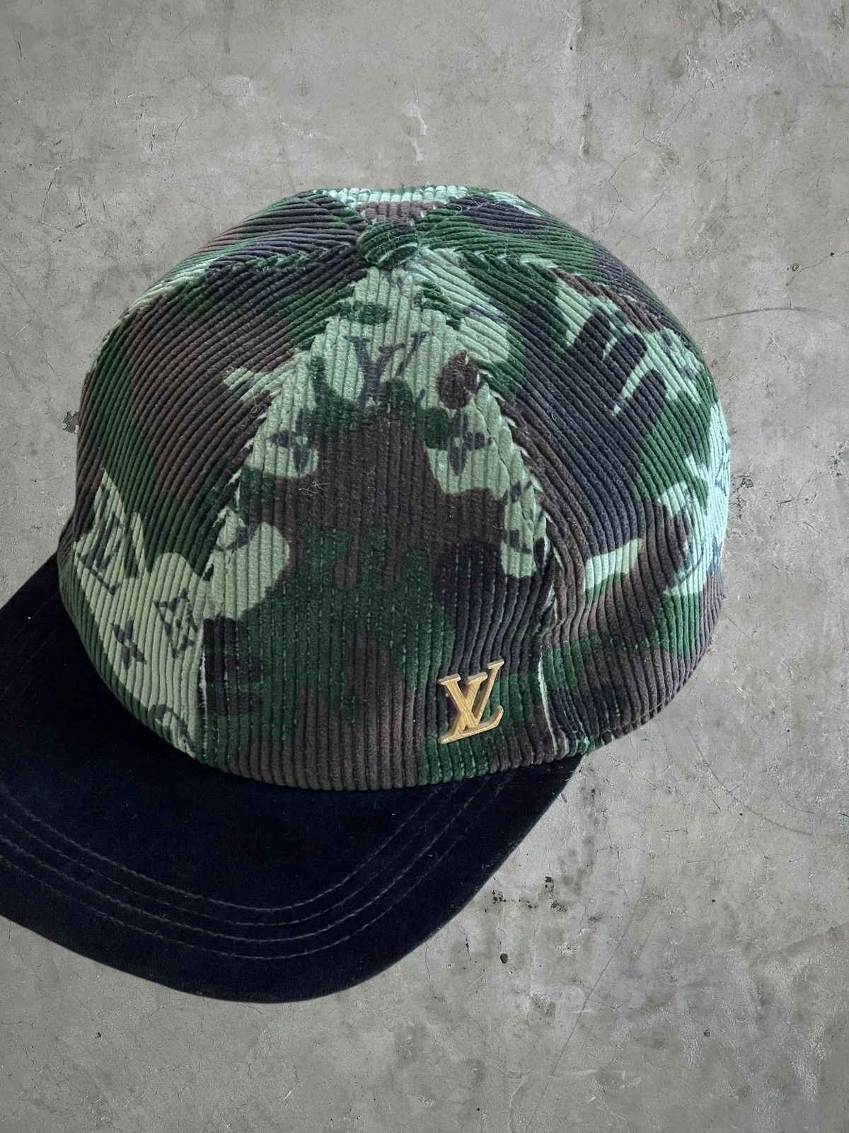 Louis Vuitton LV Camo Monogram Hat Size ONE SIZE - 5 Thumbnail