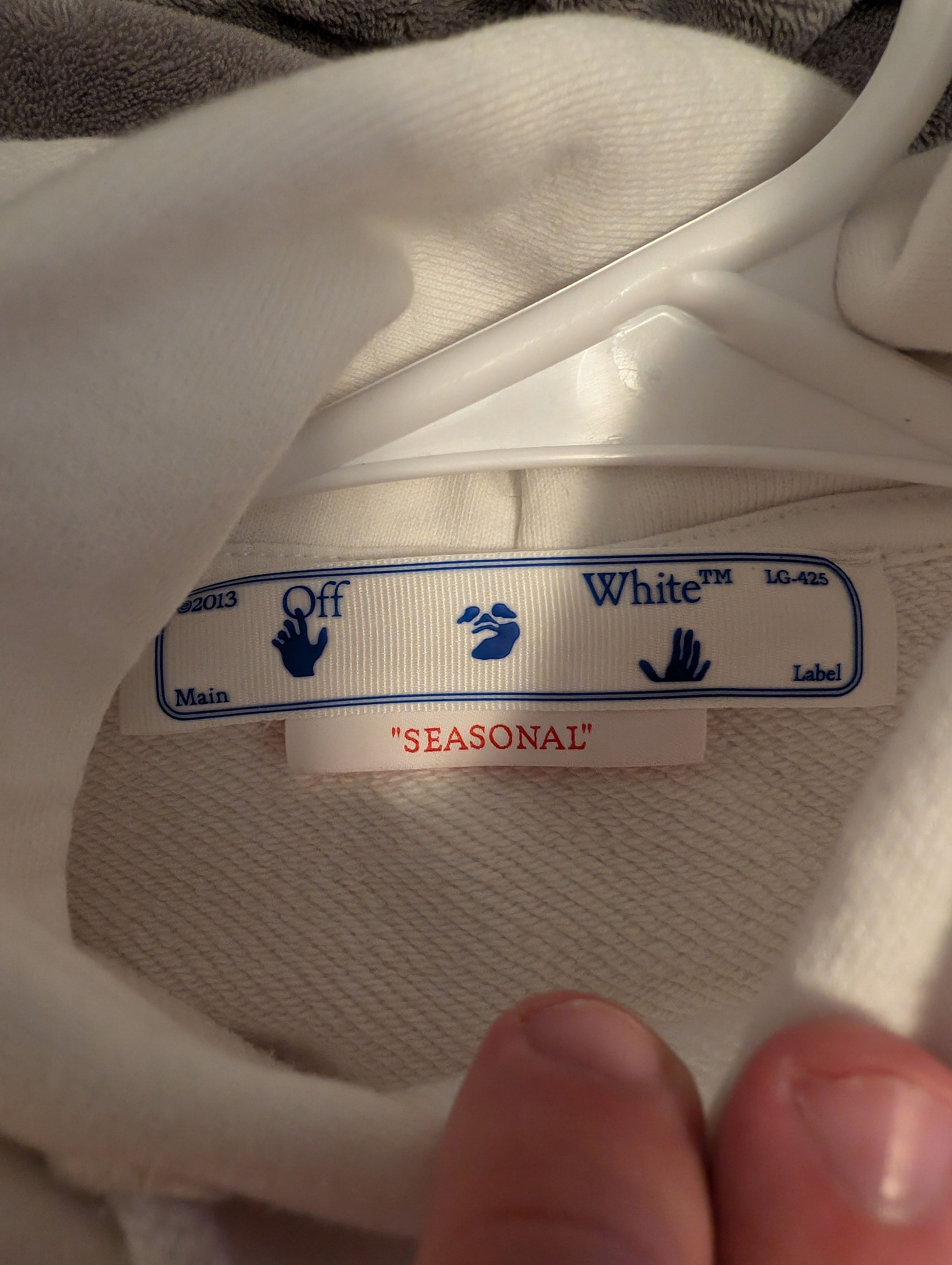 Off-White Off-white pink spray paint arrows Size US M / EU 48-50 / 2 - 3 Thumbnail