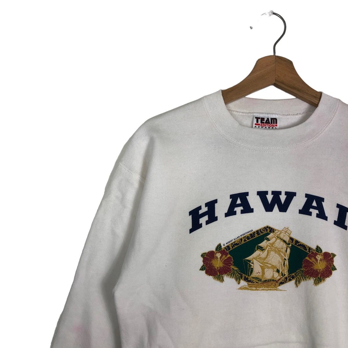 Japanese Brand 🔥90’s Vintage Sweatshirt Crewneck Hawaii Big Logo Spell Out Size US S / EU 44-46 / 1 - 7 Thumbnail