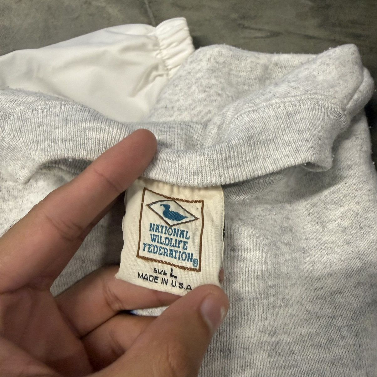 Other Vintage 90's Grey Deer Wildlife Nature Sweatshirt Size US L / EU 52-54 / 3 - 5 Thumbnail