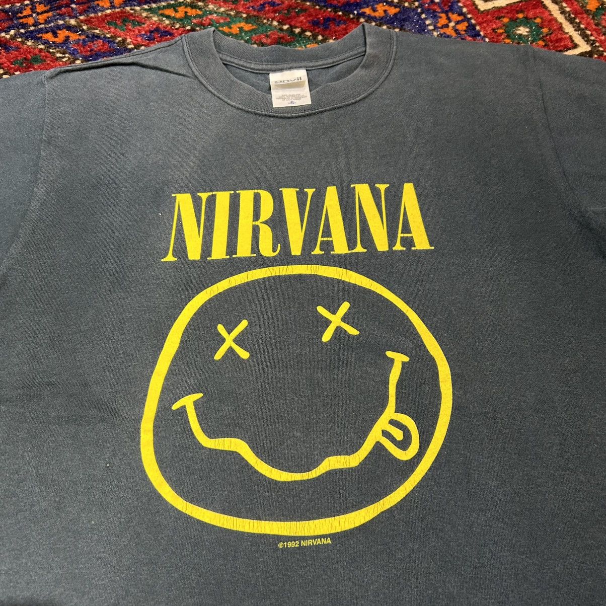 Vintage Vintage Nirvana Tshirt Size US S / EU 44-46 / 1 - 3 Thumbnail