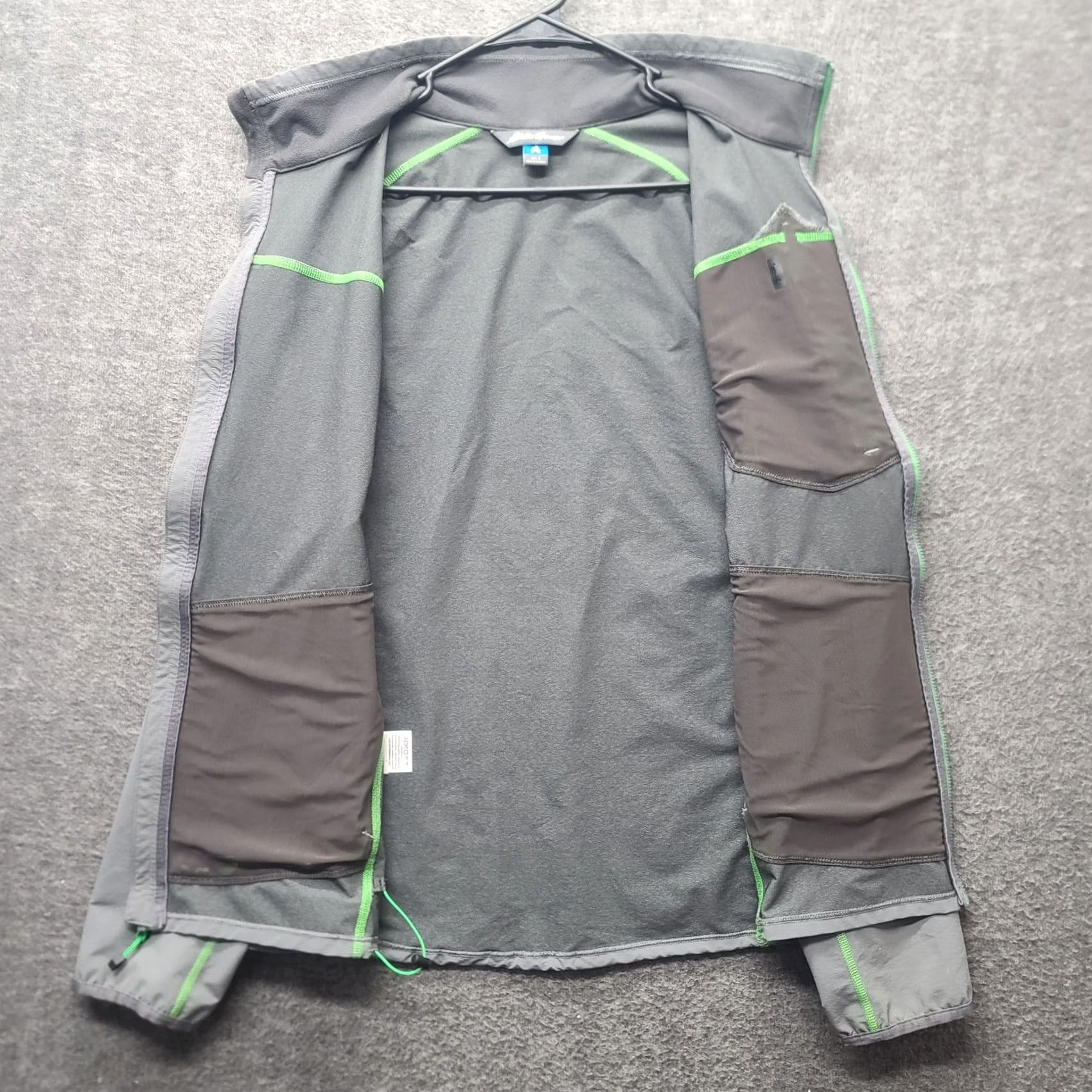 Eddie Bauer Eddie Bauer First Ascent Sandstone Shield Softshell Jacket Mens L Gray Regular Fit Size US L / EU 52-54 / 3 - 7 Thumbnail