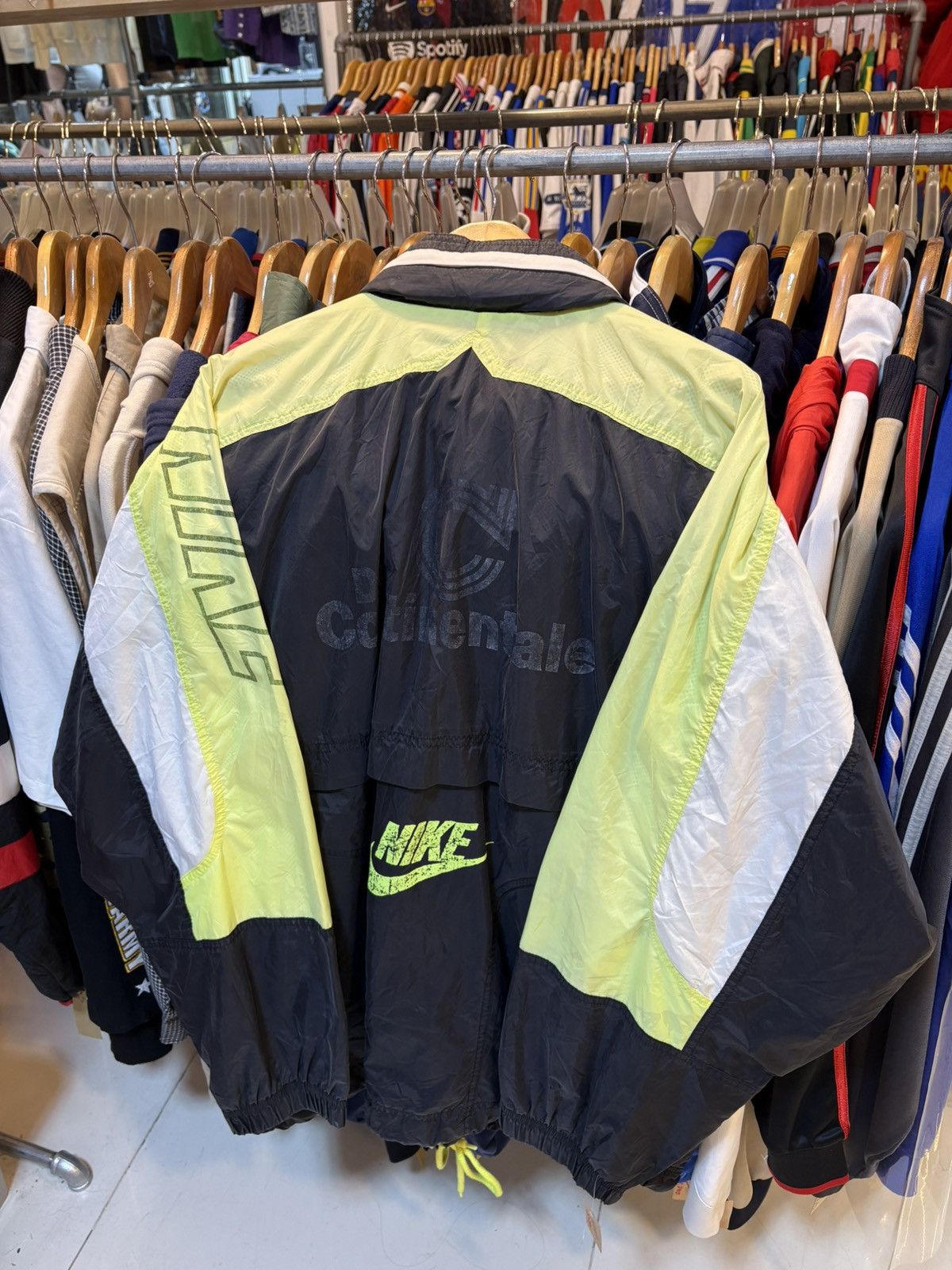 Nike Vintage 1995-1996 Borussia Dortmund Track Jacket Size US XL / EU 56 / 4 - 3 Thumbnail
