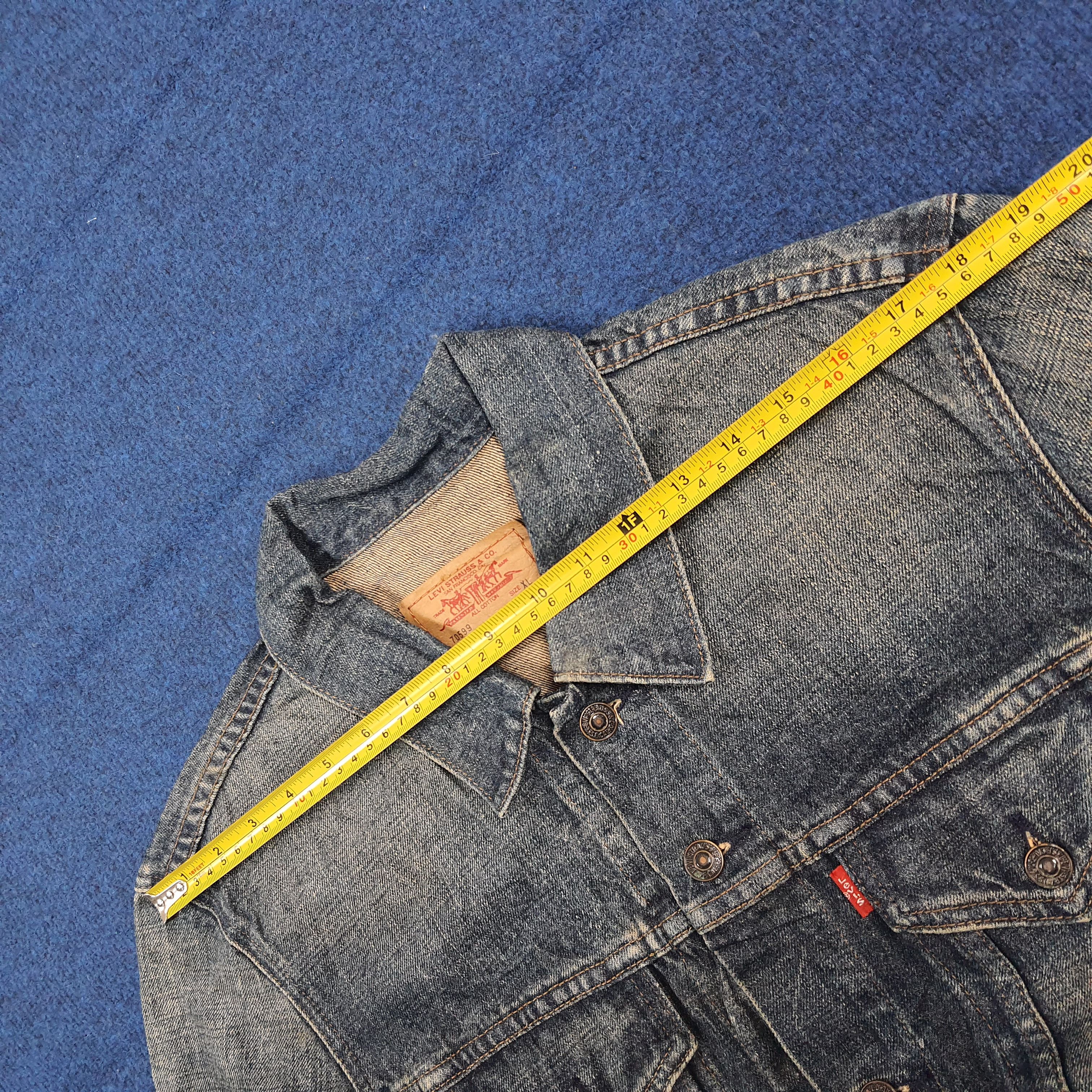 Levi's Vintage Levi’s 70599 Denim Faded Blue Trucker Jacket C302N21 Size US M / EU 48-50 / 2 - 11 Thumbnail