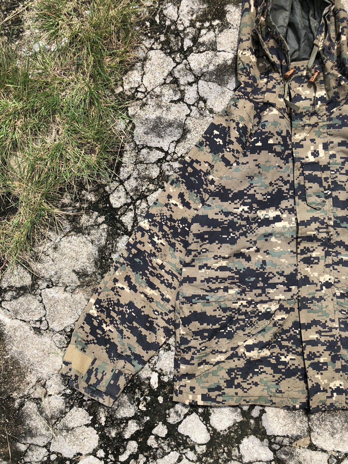 Japanese Brand × Vintage Vintage Army Camouflage Light Jacket Size US L / EU 52-54 / 3 - 5 Thumbnail