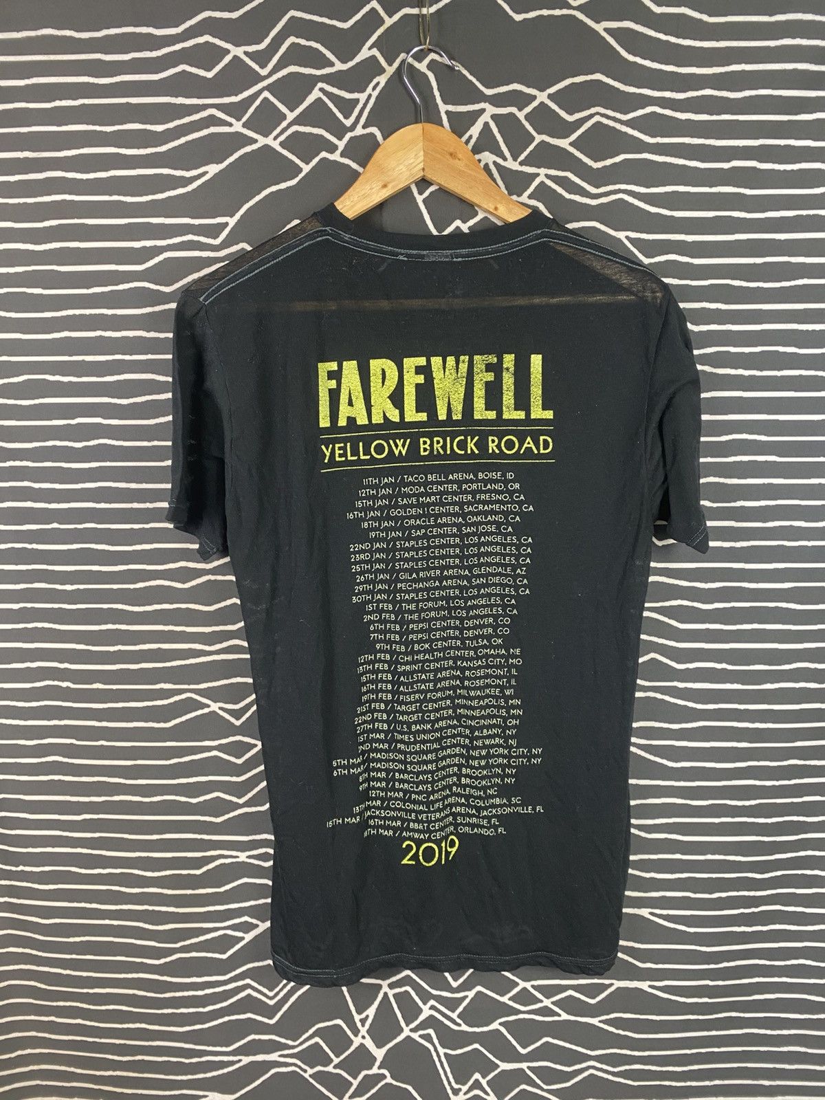 Band Tees × Vintage Elton John 2019 Farewell Yellow Brick Road Tour T Shirt Size US M / EU 48-50 / 2 - 2 Thumbnail