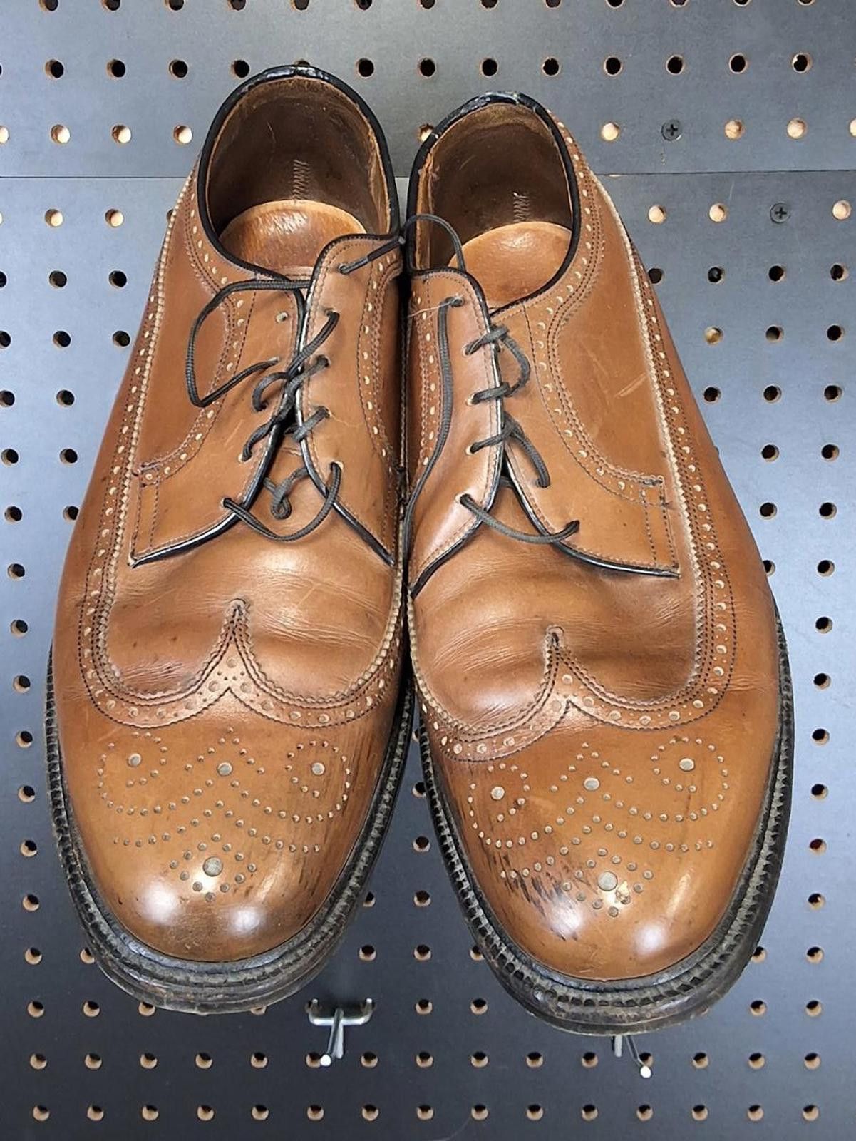 Unknown London Classic Brown Leather Wingtip Dress Shoes - Timeless Style! Size US 10 / EU 43 - 3 Thumbnail