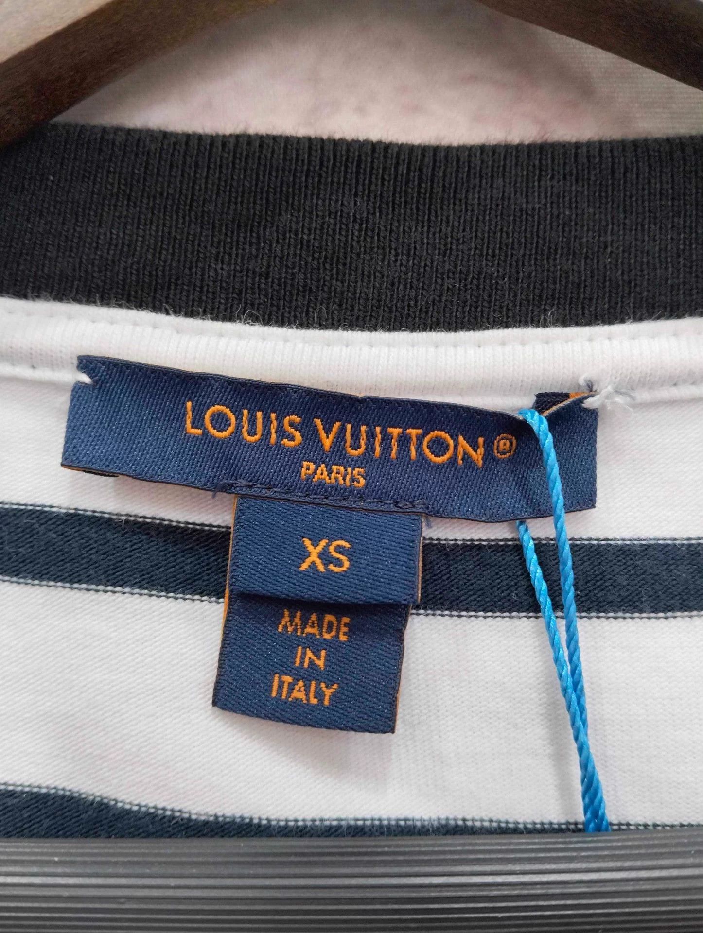 Louis Vuitton LV T-shirt XS Size XS / US 0-2 / IT 36-38 - 3 Thumbnail