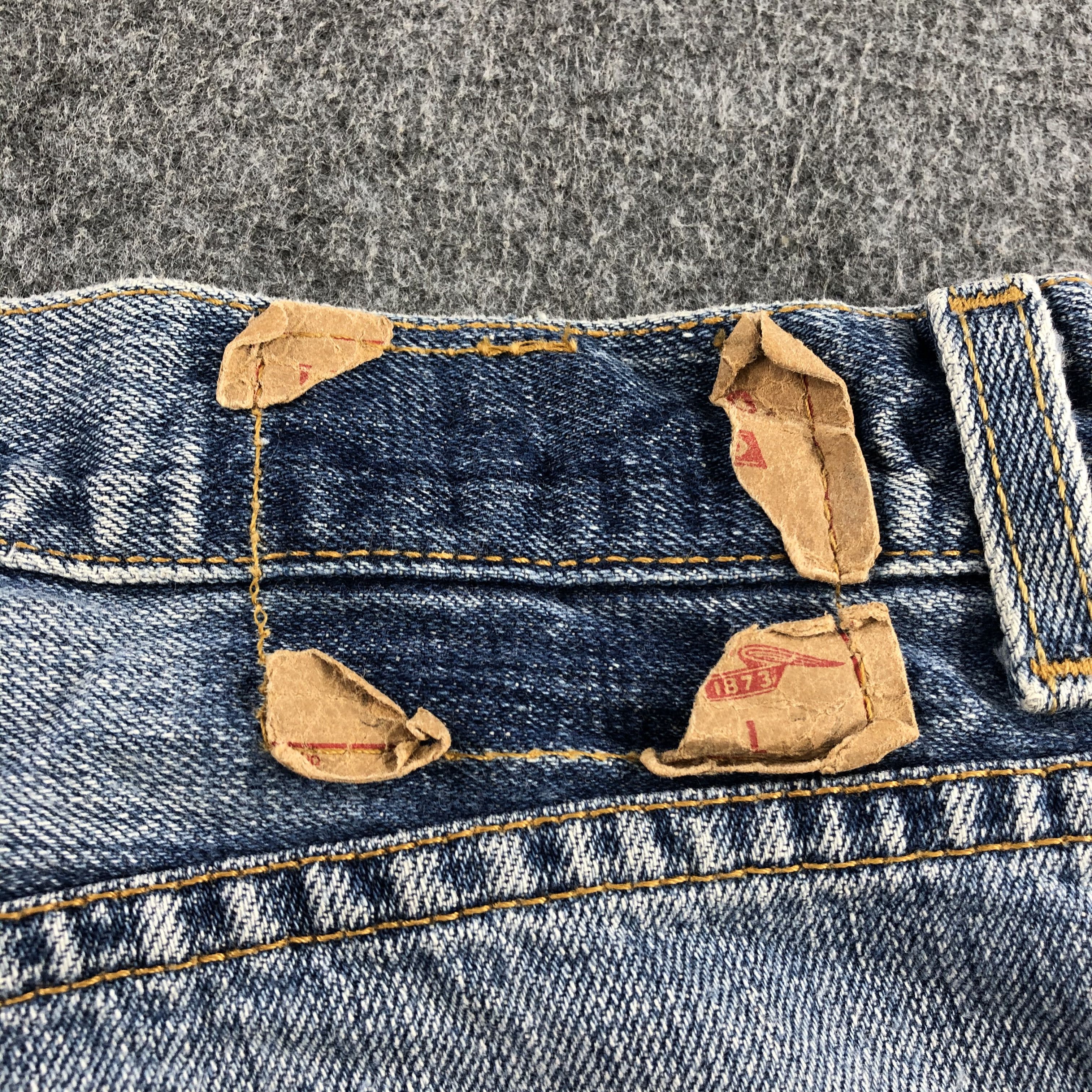 Levi's Vintage Blue Wash Levis 569 Jeans-J2286 Size US 35 - 5 Thumbnail