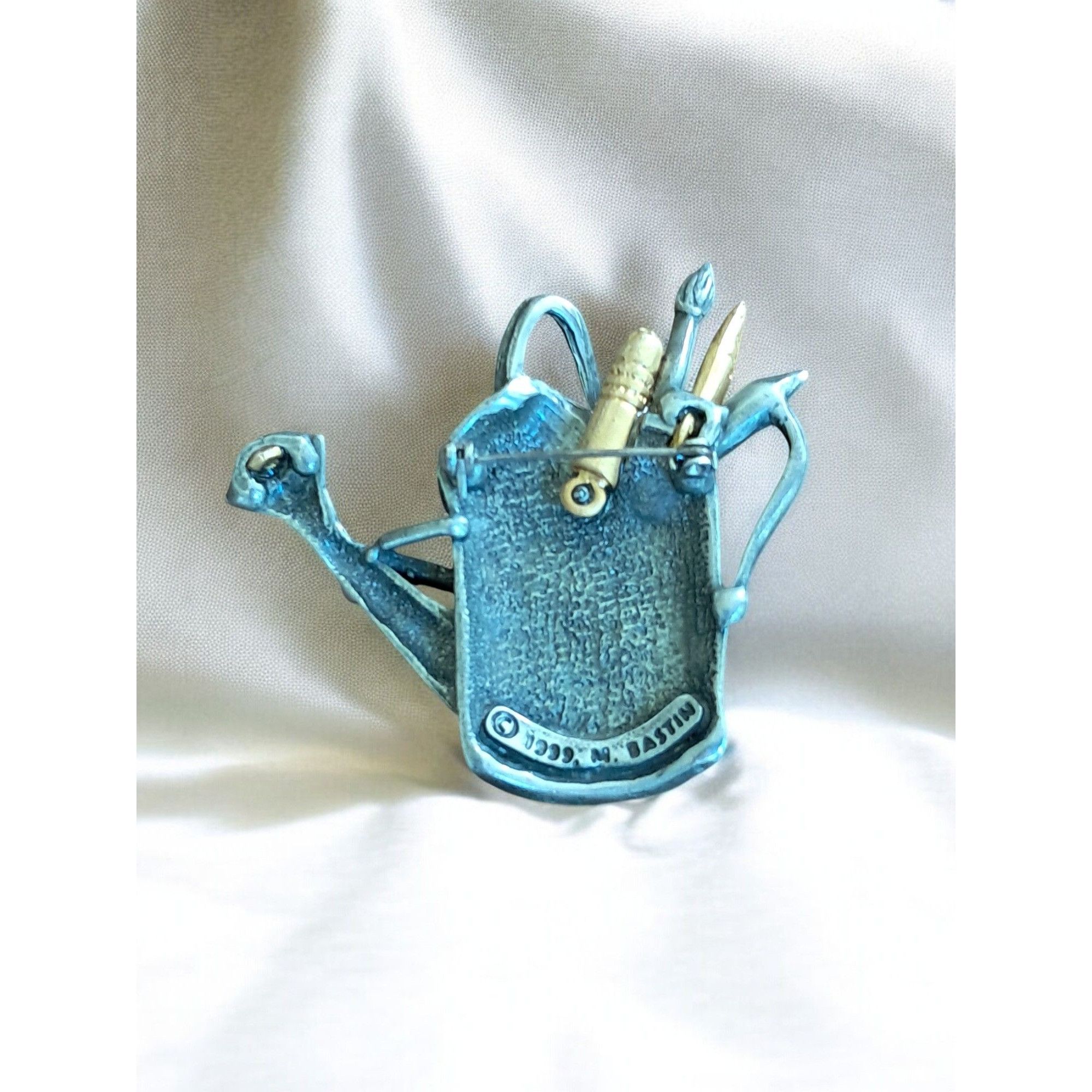 Other Vintage 1999 Marjolein Basten Watering Can Brooch Size ONE SIZE - 2 Thumbnail