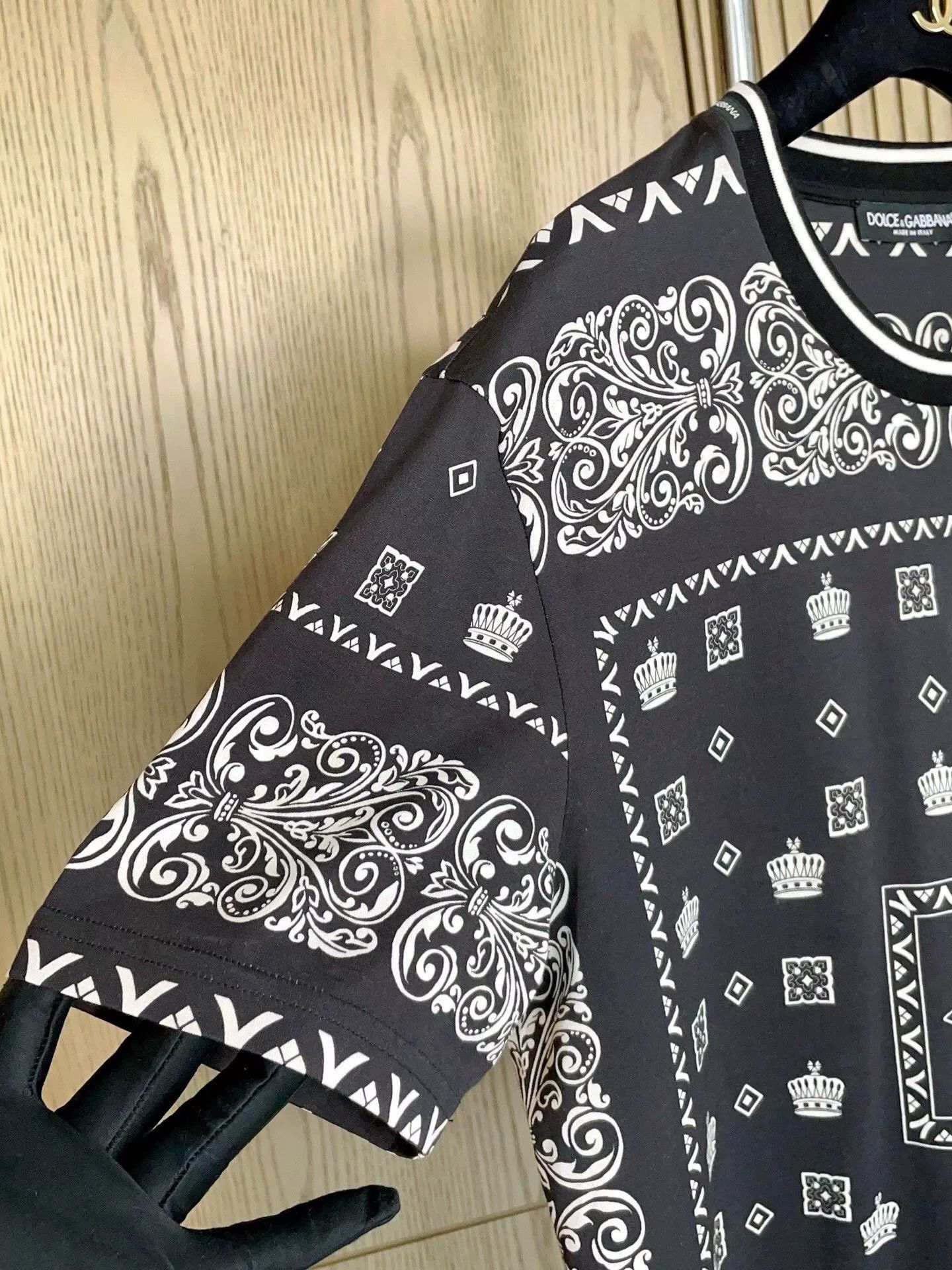 Dolce & Gabbana Dolce & Gabbana Black Crown Print T-Shirt Size US S / EU 44-46 / 1 - 5 Thumbnail