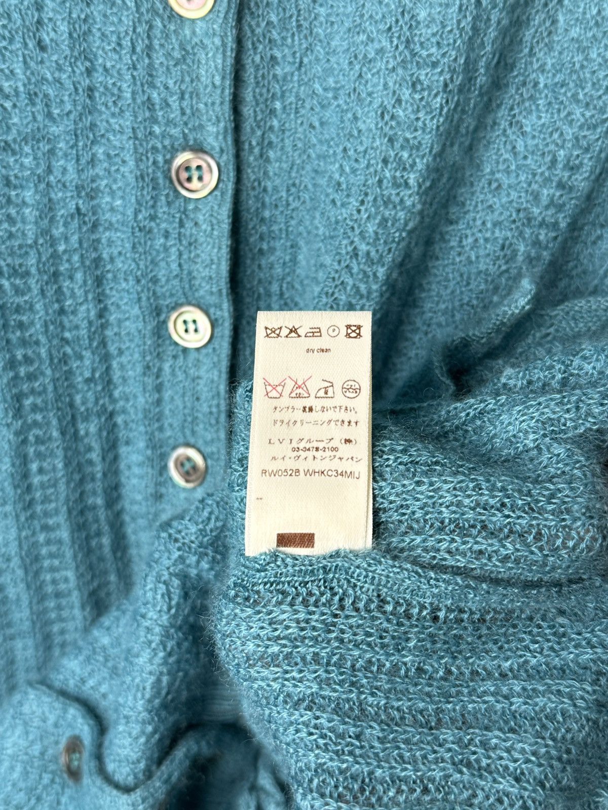 Vintage Louis Vuitton Cashemere Cardigan Size L / US 10 / IT 46 - 12 Thumbnail