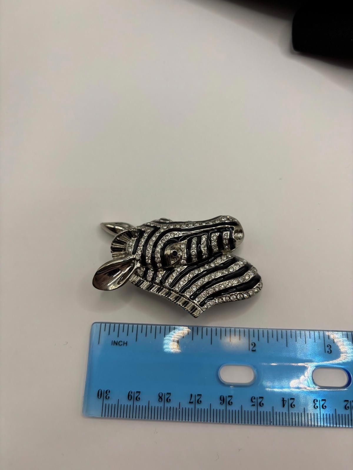 Vintage Butler Signed Vintage Zebra Head Brooch Rhinestones Enamel Size ONE SIZE - 7 Thumbnail