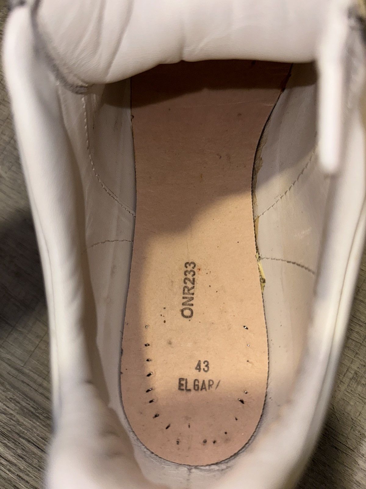 Alexander McQueen Alexander McQueen white Size US 10 / EU 43 - 16 Thumbnail
