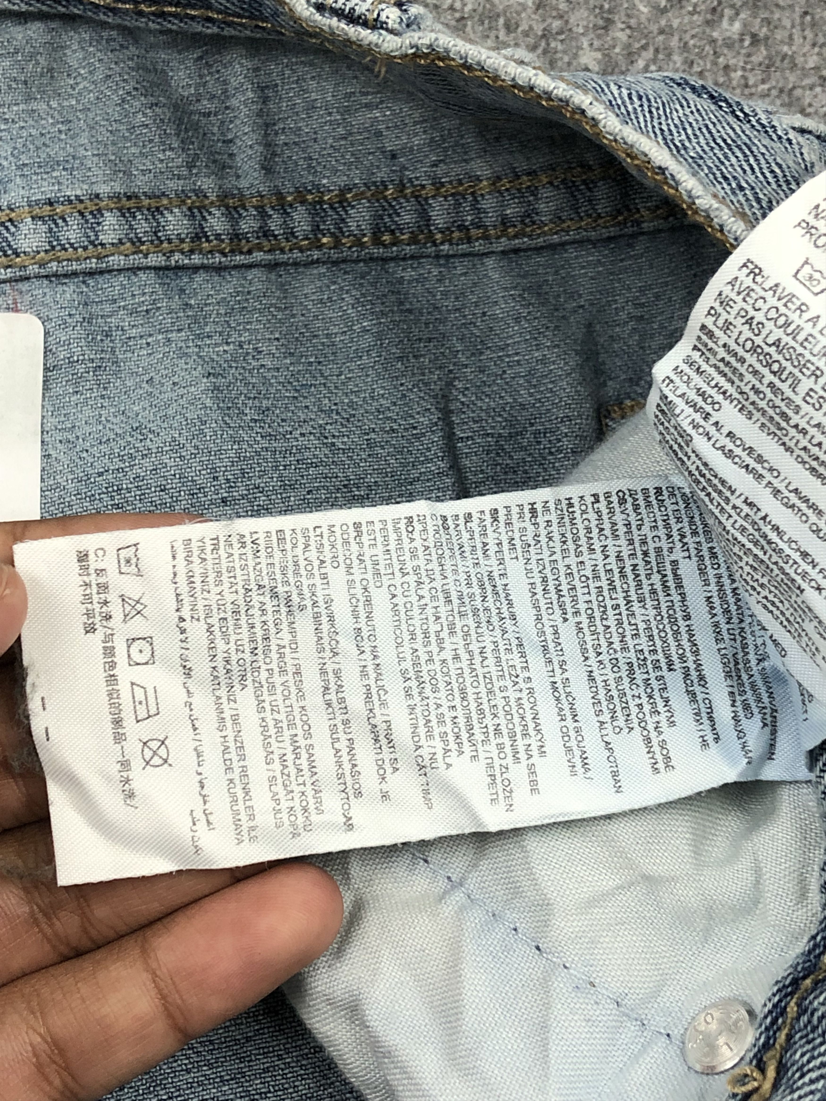 Levi's Vintage Levis 505 Light Wash Jeans DP1643 Size US 31 - 11 Thumbnail
