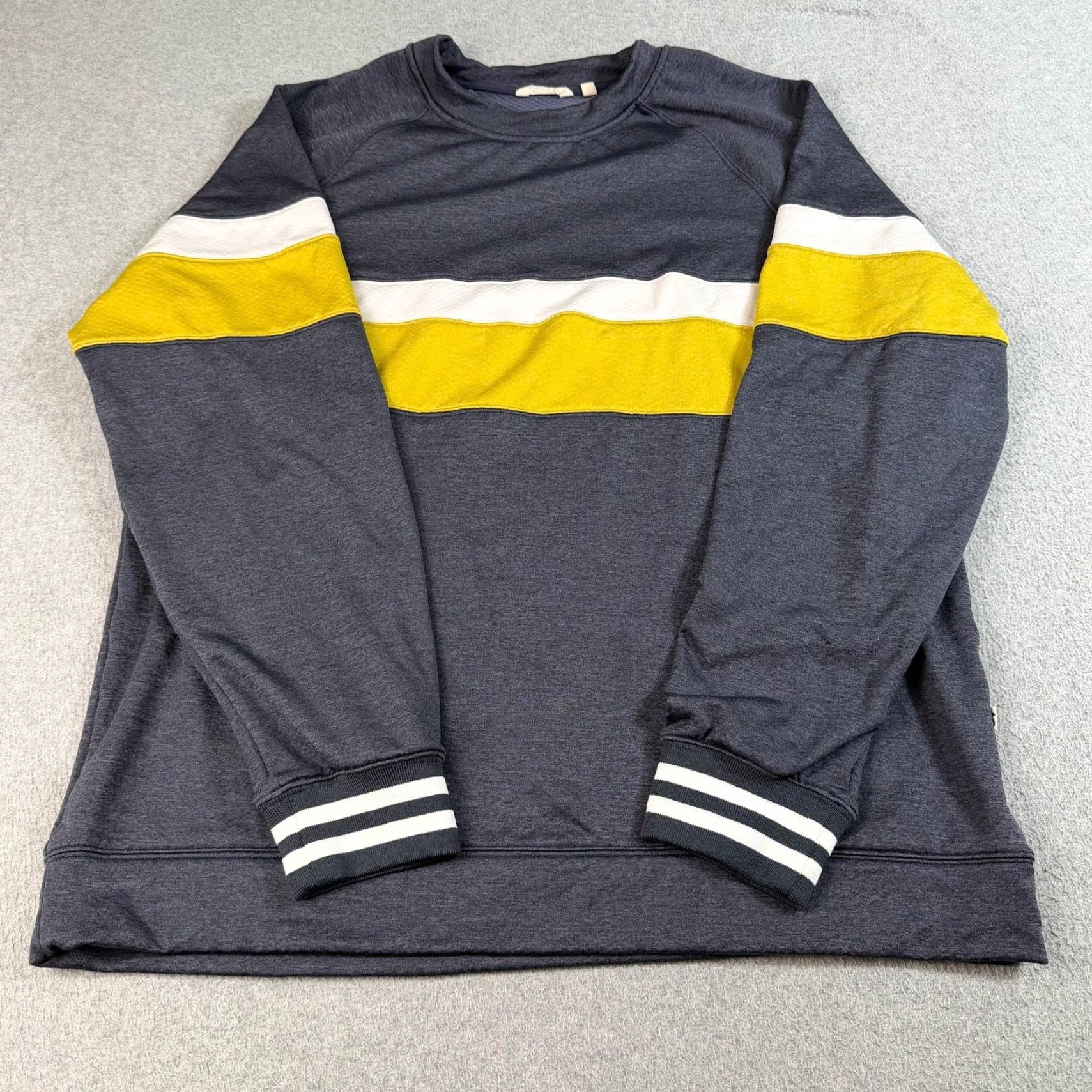 Cotopaxi Cotopaxi Sweatshirt Men XL Gray Striped Lightweight Fleece Crewneck Hiking Layer Size US XL / EU 56 / 4 - 2 Thumbnail