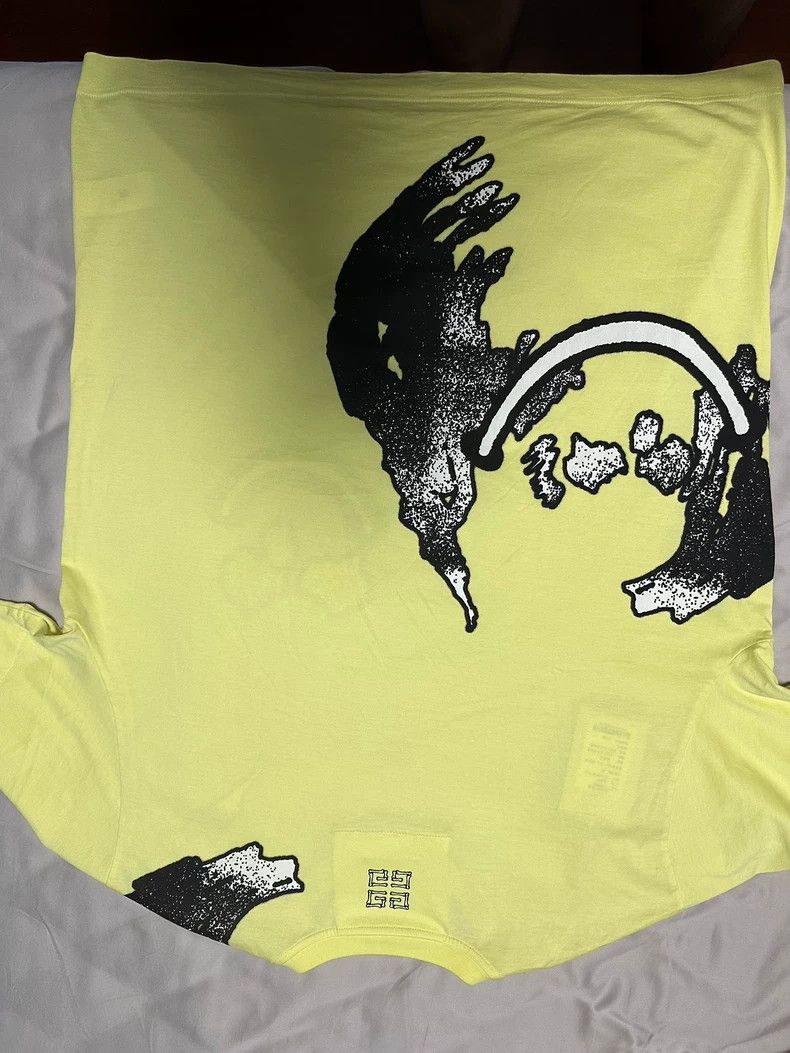 Givenchy Givenchy Smiley Face Short Sleeve Size US S / EU 44-46 / 1 - 7 Thumbnail