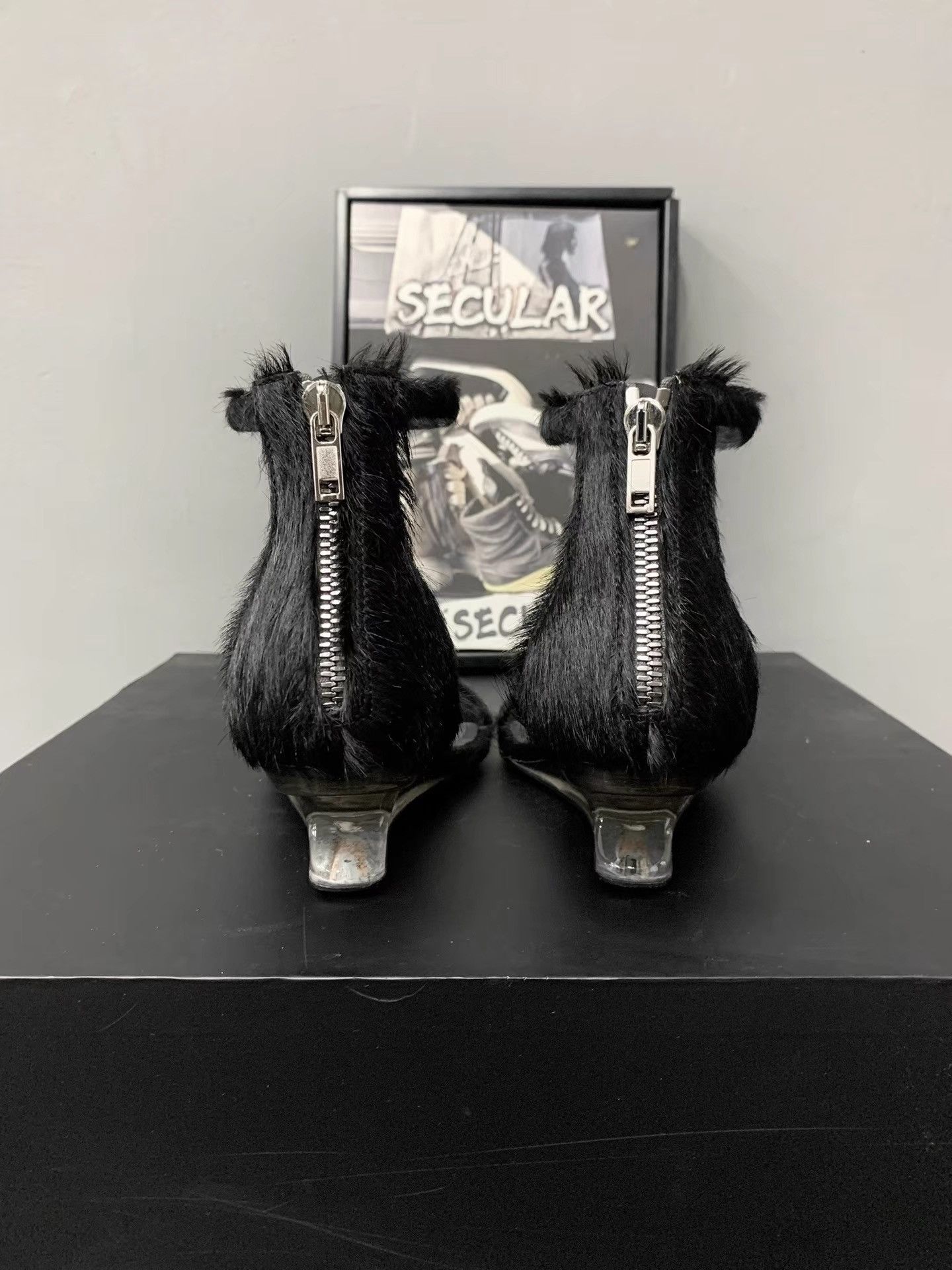 Rick Owens Rick Owens 23SS Ponyhair Transparent Heel Sandals K34 Size US 5 / IT 35 - 7 Thumbnail