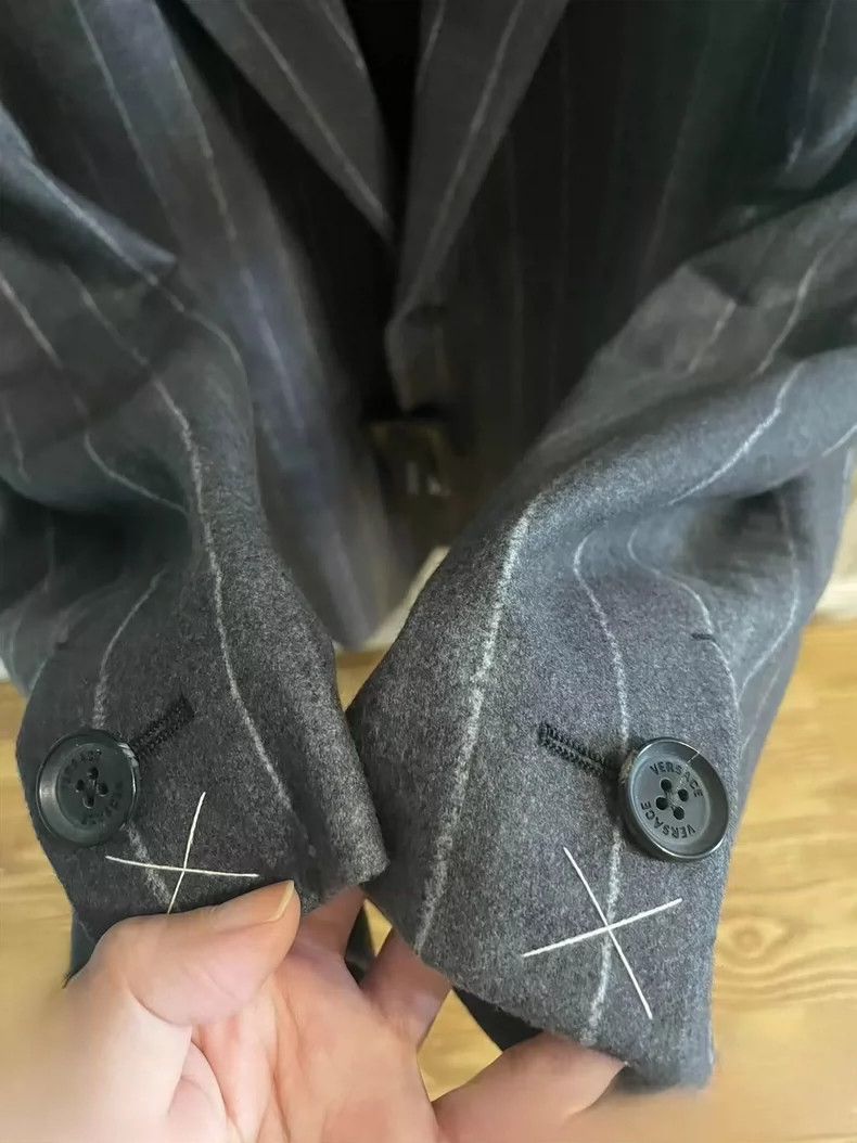 Versace Versace Spring and Autumn classic suit jacket Size US S / EU 44-46 / 1 - 5 Thumbnail