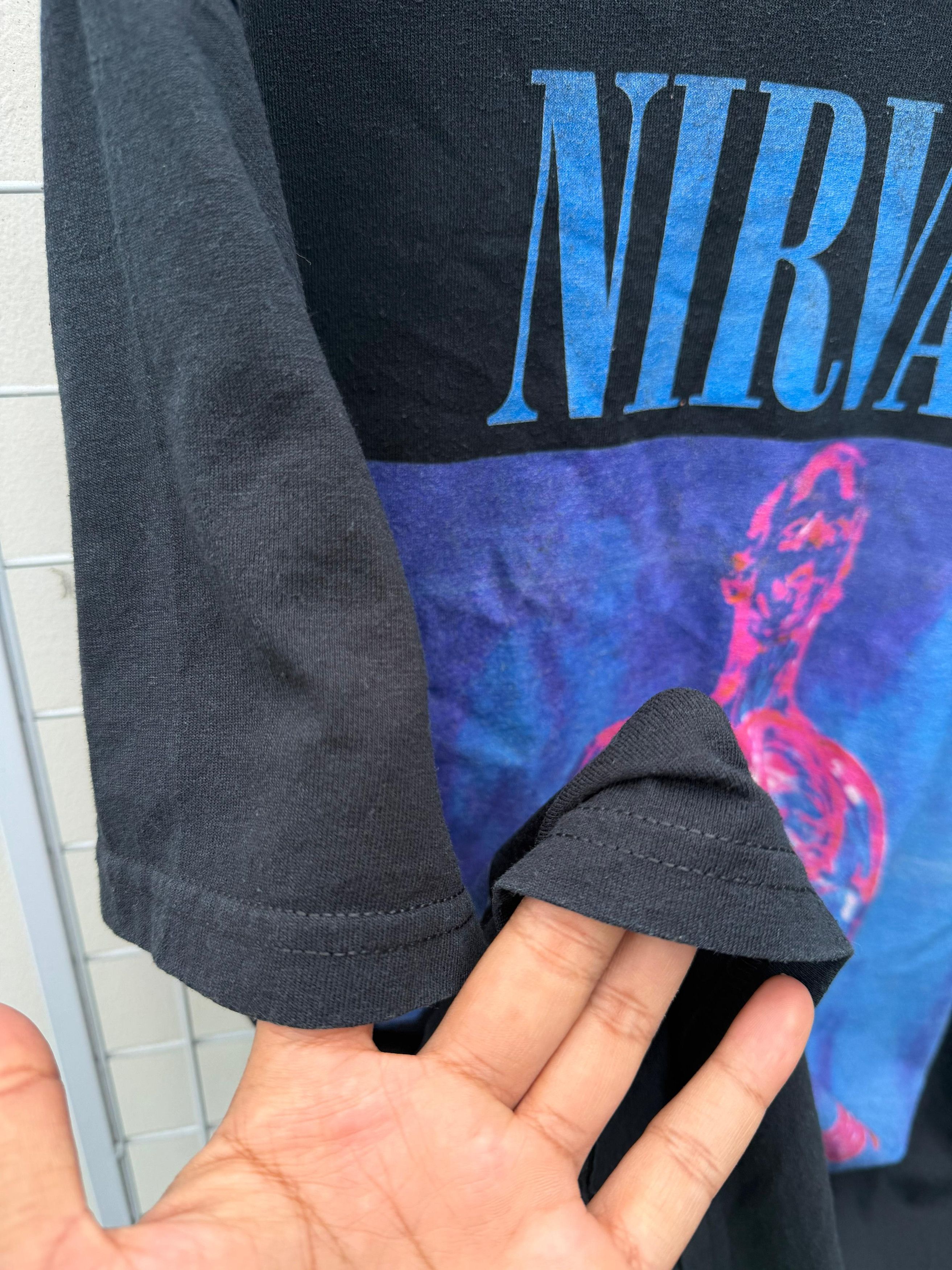 Band Tees Nirvana Sliver Tee ©️2012 Size US XL / EU 56 / 4 - 6 Thumbnail