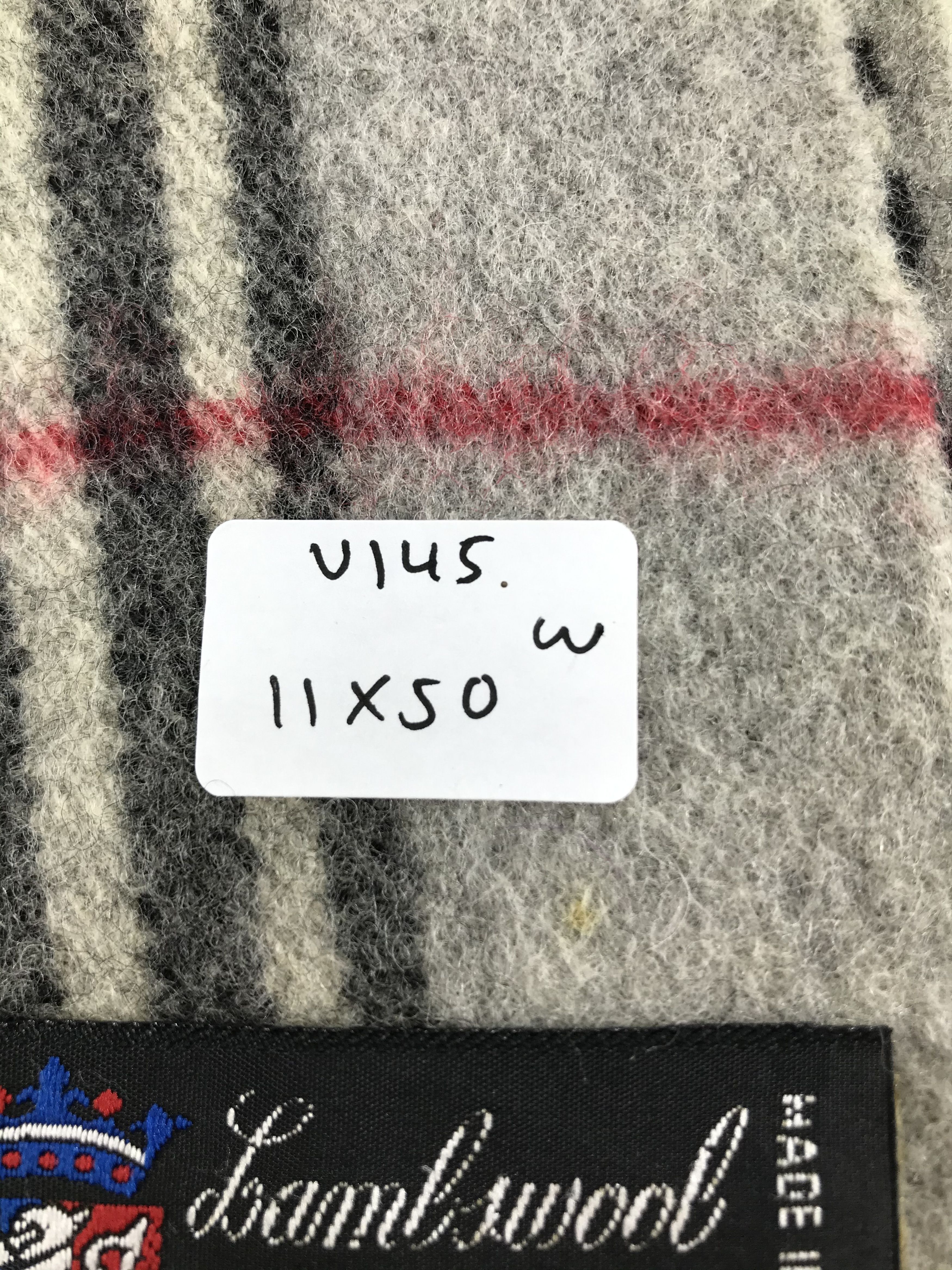 Pierre Cardin Pierre Cardin Grey Nova Check Wool Scarf Muffler V145 Size ONE SIZE - 6 Thumbnail