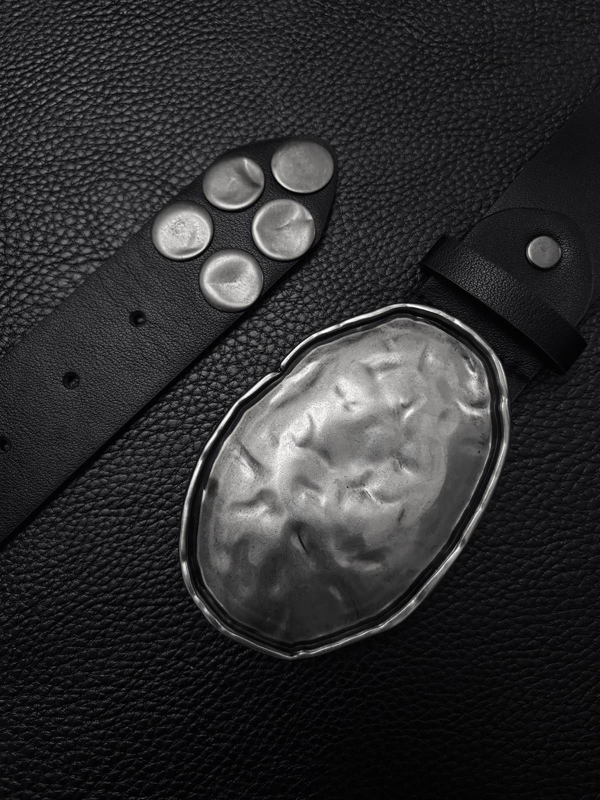 Japanese Brand Leather Stud Belt with Hammered Metal Buckle Size ONE SIZE - 5 Thumbnail