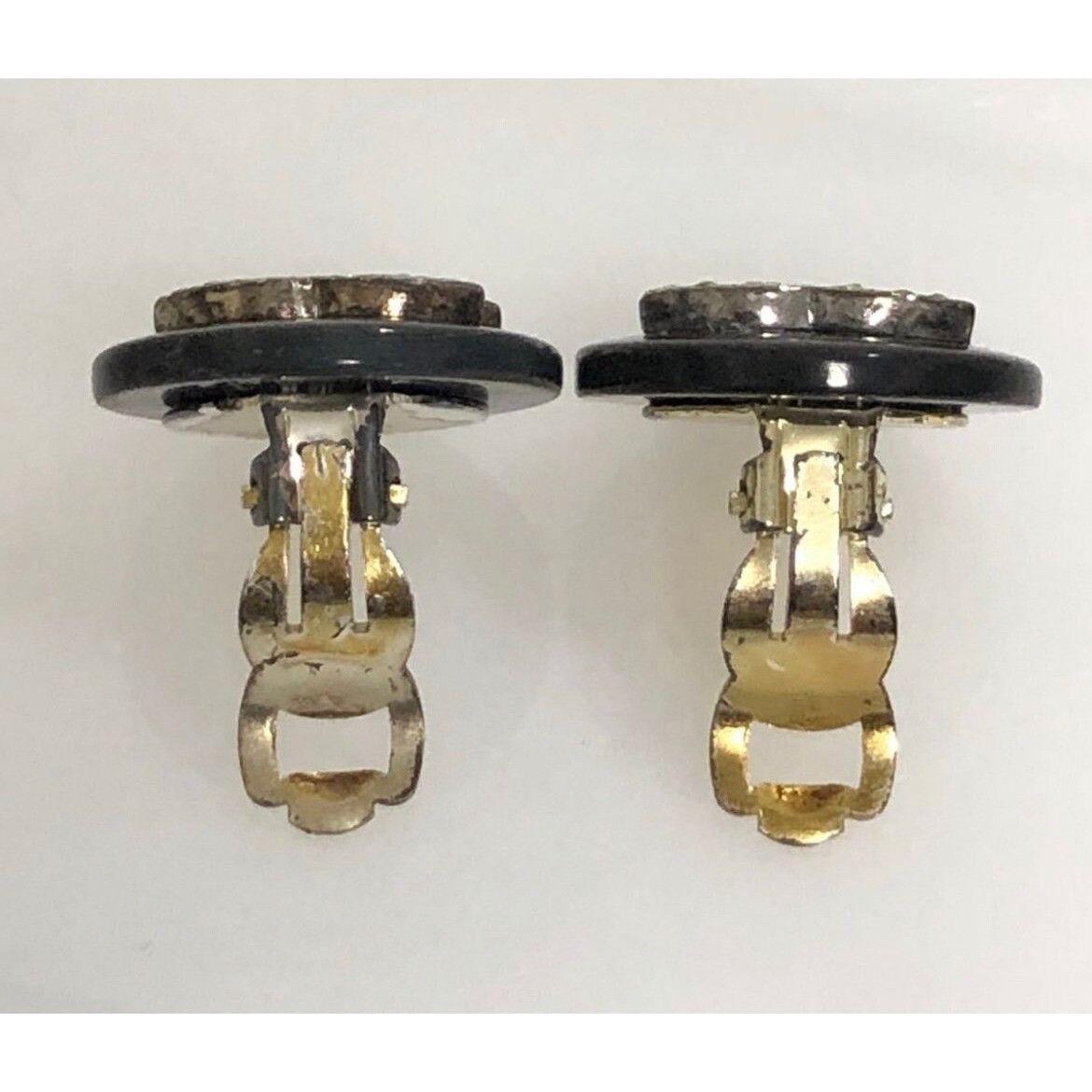 Chanel Vintage CHANEL black shell earrings with rhinestone crystal Size ONE SIZE - 8 Thumbnail