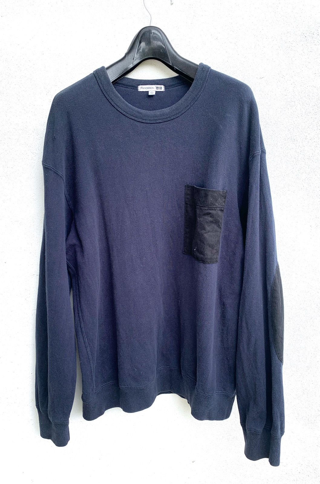 JW Anderson × Japanese Brand × Uniqlo Uniqlo X JW Anderson Longsleeve Single Pocket Size US L / EU 52-54 / 3 - 1 Thumbnail