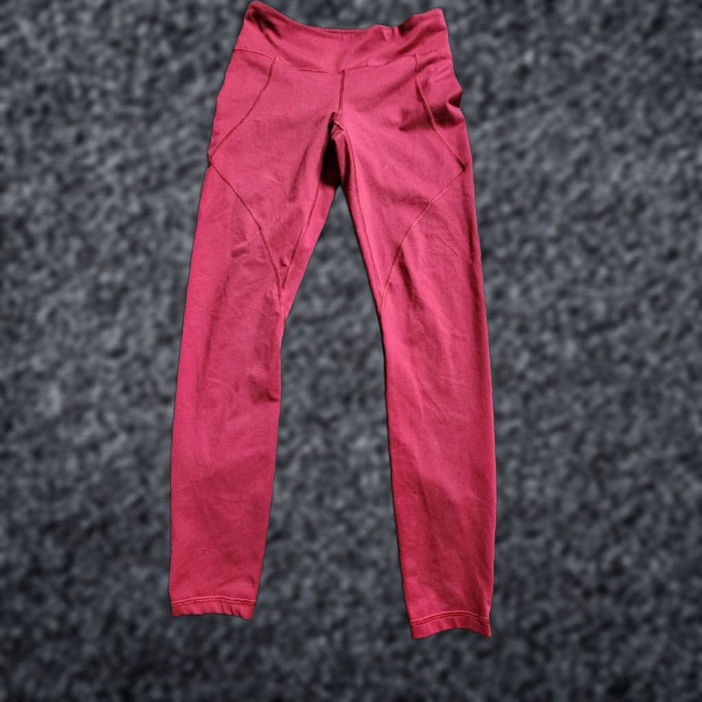 Patagonia Patagonia Womens S Capris Cropped Leggings Baselayer Burgundy Red Capris Braided? Distressed Sportswear Capris Womens S Patagonia Size 28" / US 6 / IT 42 - 1 Thumbnail