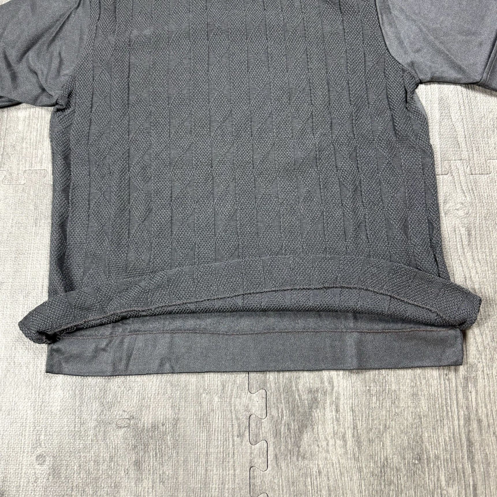 Vintage VINTAGE MR. TUCKER SHORT SLEEVE POLO SWEATER 1960s DISCO CLUBWEAR GRAY KNIT XL MENS Size US XL / EU 56 / 4 - 5 Thumbnail
