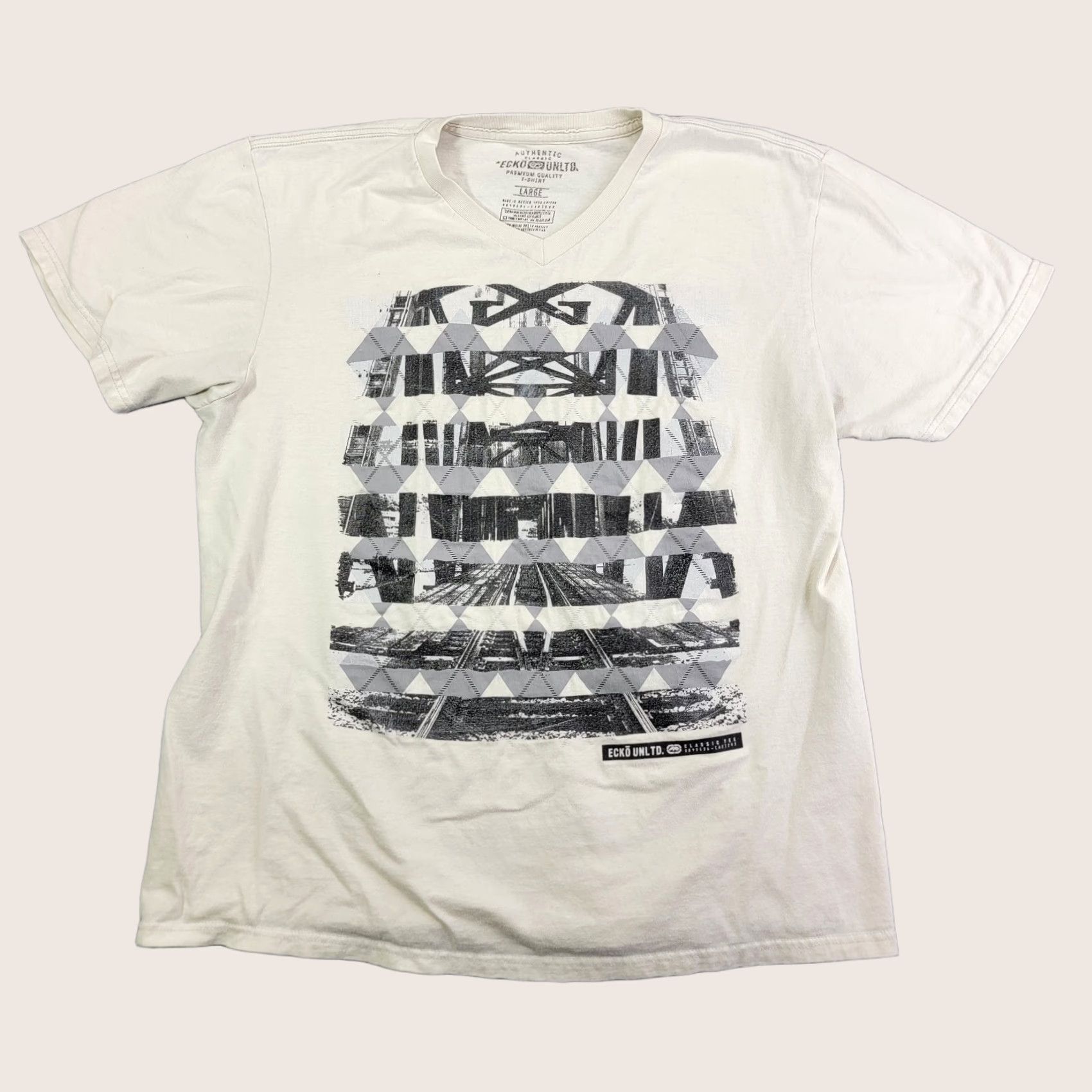 Ecko Unltd. VINTAGE Ecko Unltd Shirt Mens Large Graphic Graffiti Skater Y2K distressed Size US L / EU 52-54 / 3 - 1 Thumbnail