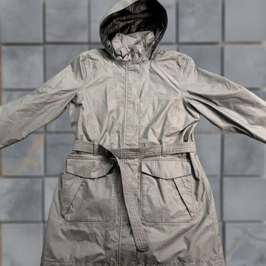 The North Face The North Face Womens Large Gray HyVent Hooded Rain Coat Belted Waterproof Size L / US 10 / IT 46 - 1 Thumbnail