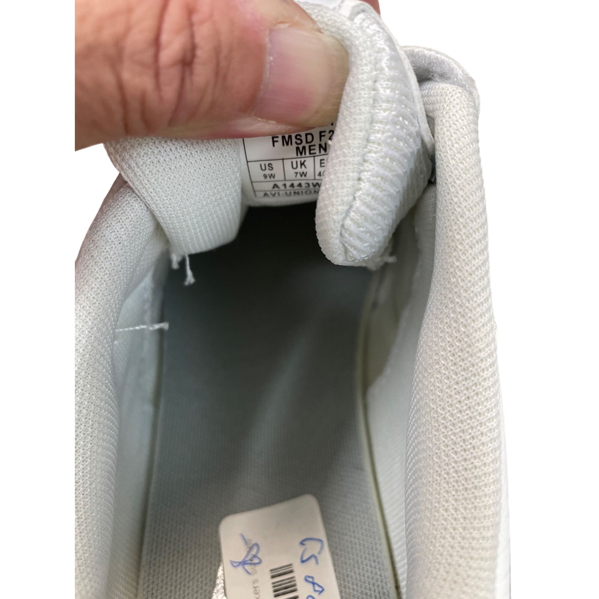 Avia Avia Avi Union II Strap Memory Foam Mens White Walking Sneak Size US 9 / EU 42 - 8 Thumbnail