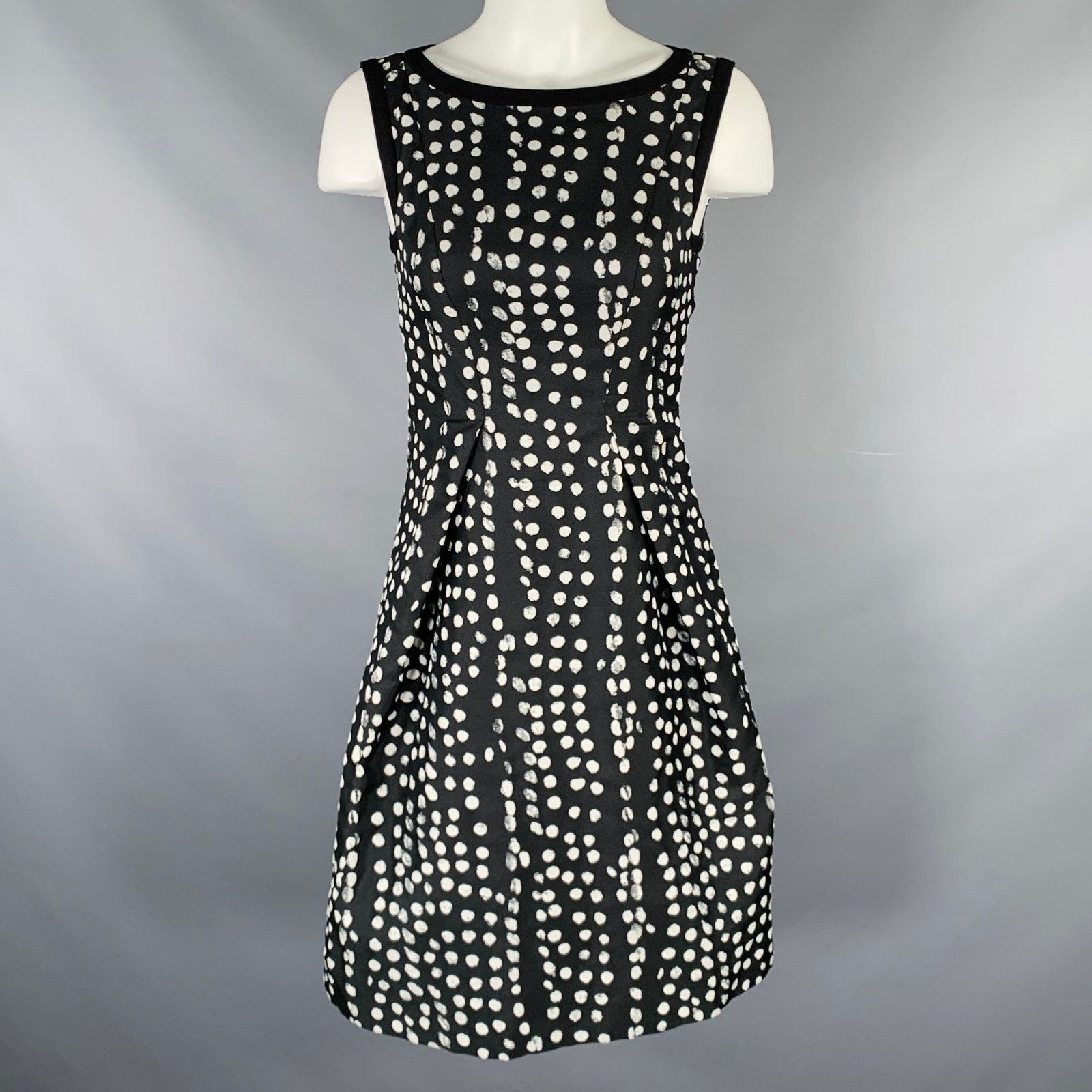 Max Mara MAX MARA Size XS Black White Polka Dot A-Line Dress Size XS / US 0-2 / IT 36-38 - 1 Thumbnail