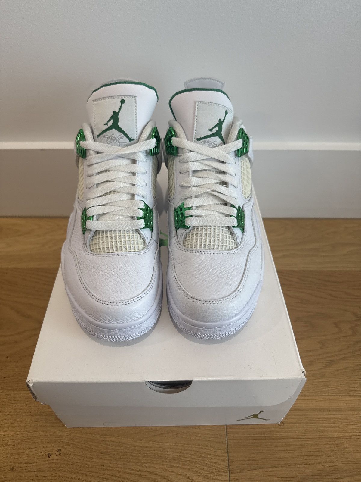 Nike Jordan 4 Retro Metallic Green Size US 9 / EU 42 - 1 Thumbnail