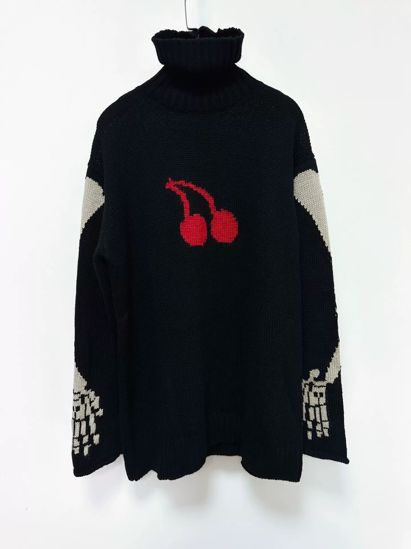 Yohji Yamamoto yohji yamamoto cherry motif turtleneck sweater Size US L / EU 52-54 / 3 - 1 Thumbnail