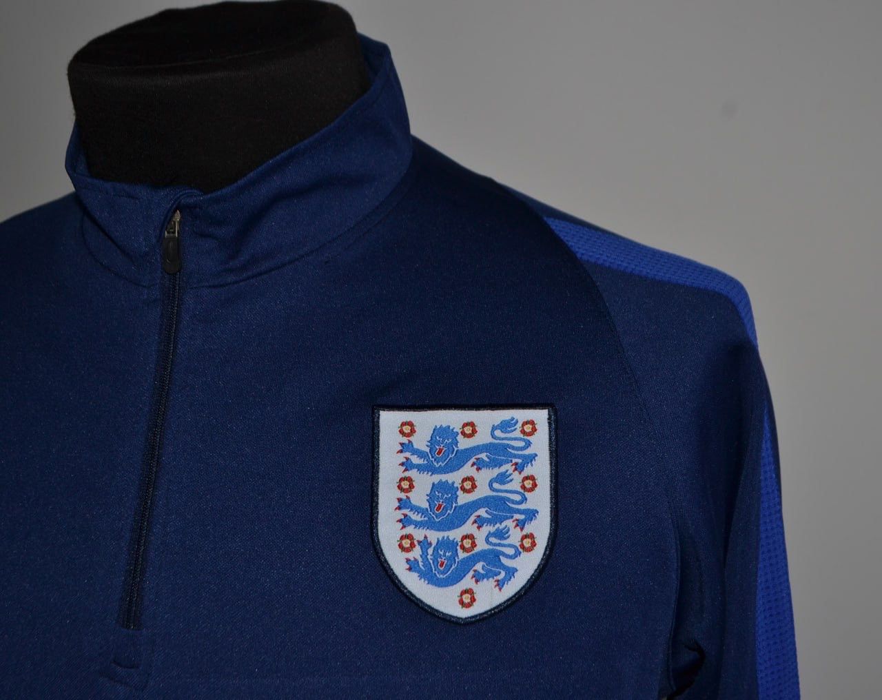 Nike Nike England Drill Football Jacket 2016/17 Adults Size L Size US L / EU 52-54 / 3 - 3 Thumbnail