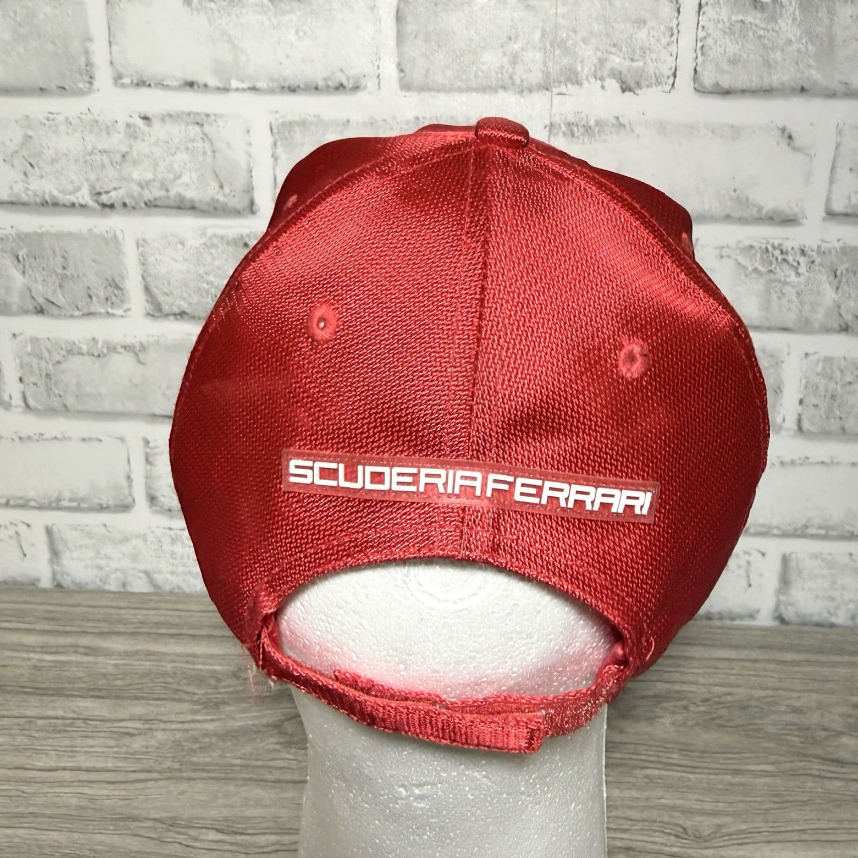Ferrari VINTAGE Ferrari Red Polyester Adjustable Cap One Size Men Baseball Cap Adjustable Red Ferrari Mens Footballstyle? Size ONE SIZE - 3 Thumbnail
