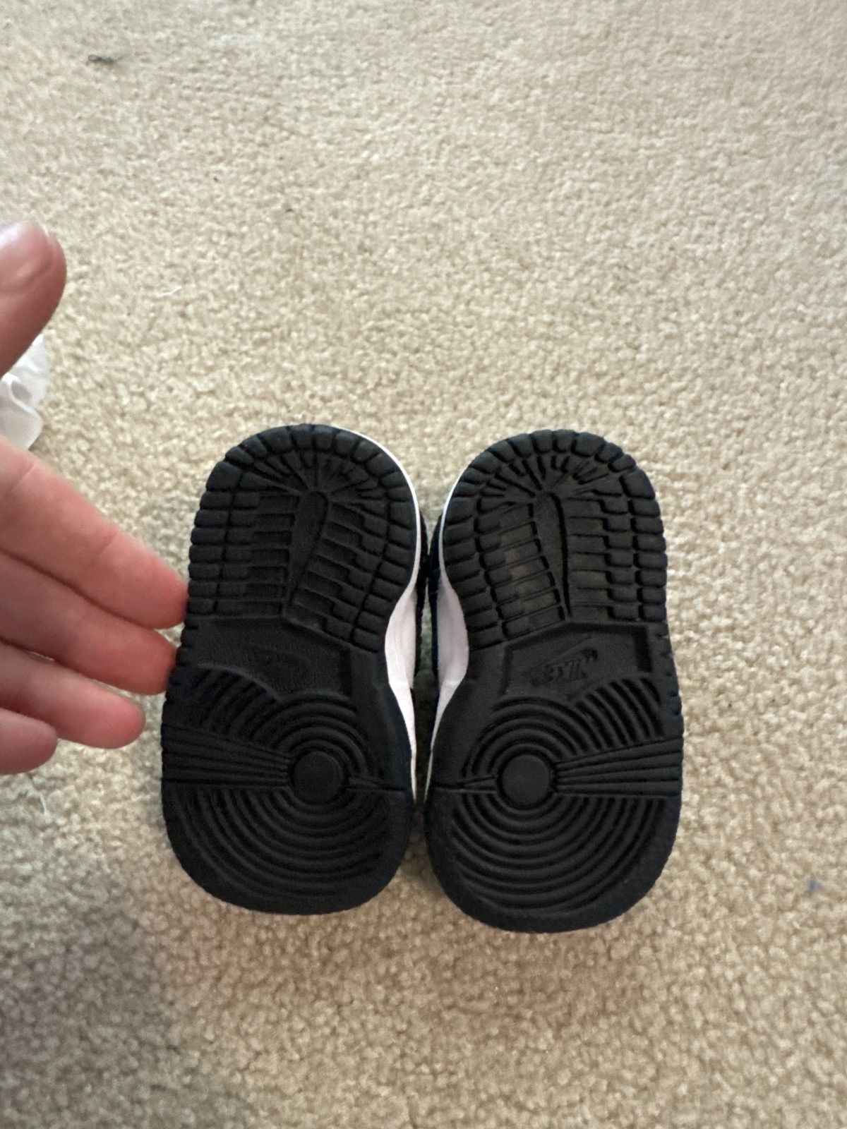 Nike Size 2c panda dunk Size US 5 / EU 37 - 3 Thumbnail