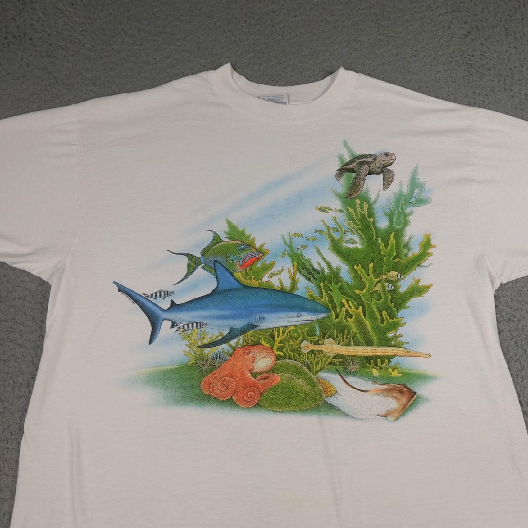 Hanes VINTAGE Hanes Ocean Shirt Mens L White Double-Sided Graphic Tee 80s Fish Beach Marine Nature 80s Mens Size US L / EU 52-54 / 3 - 4 Thumbnail